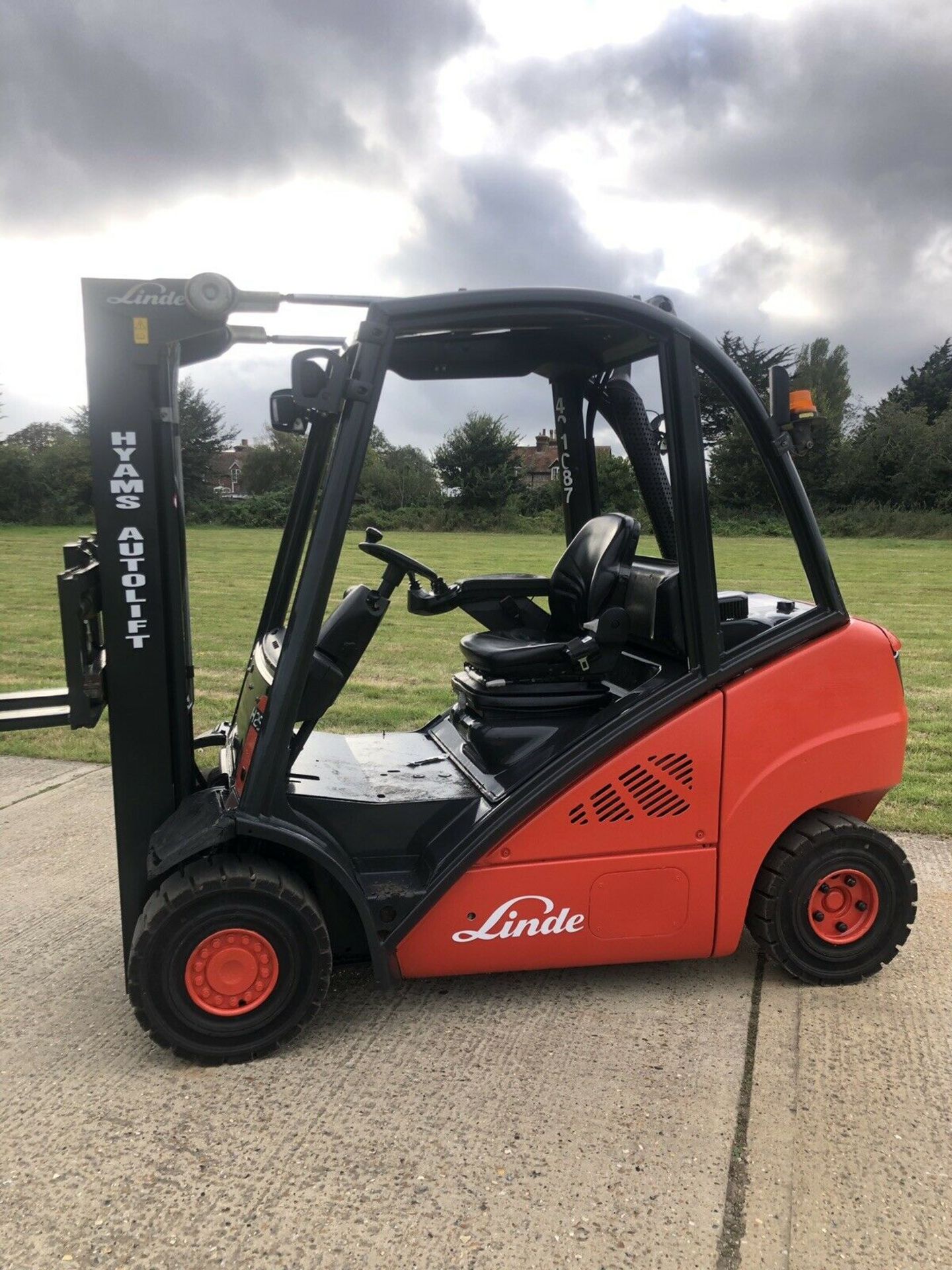 Linde H25d Diesel Fork Truck - Image 2 of 6