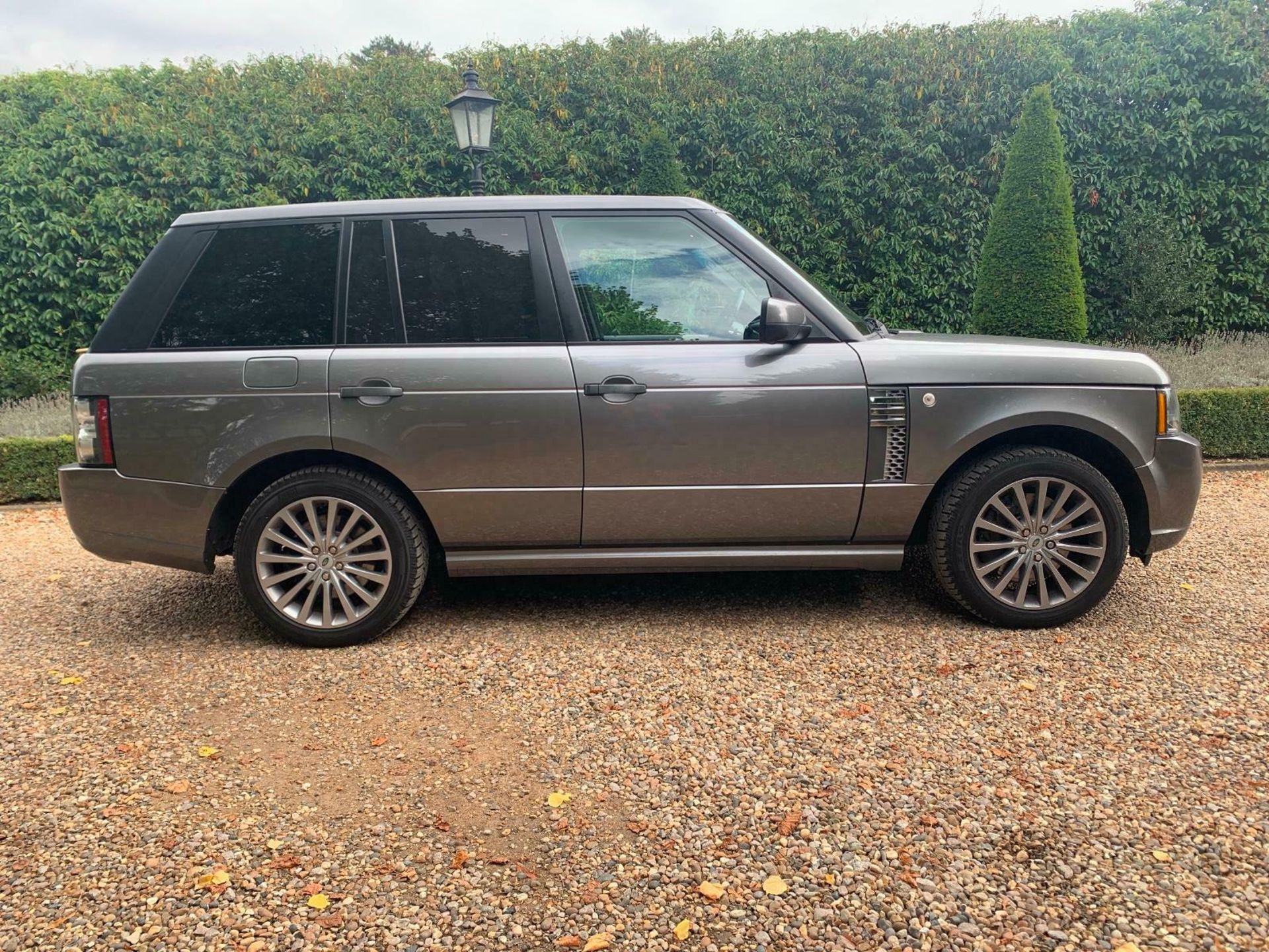 Land Rover Range Rover 4.4TD V8 auto 2011MY Autobiography