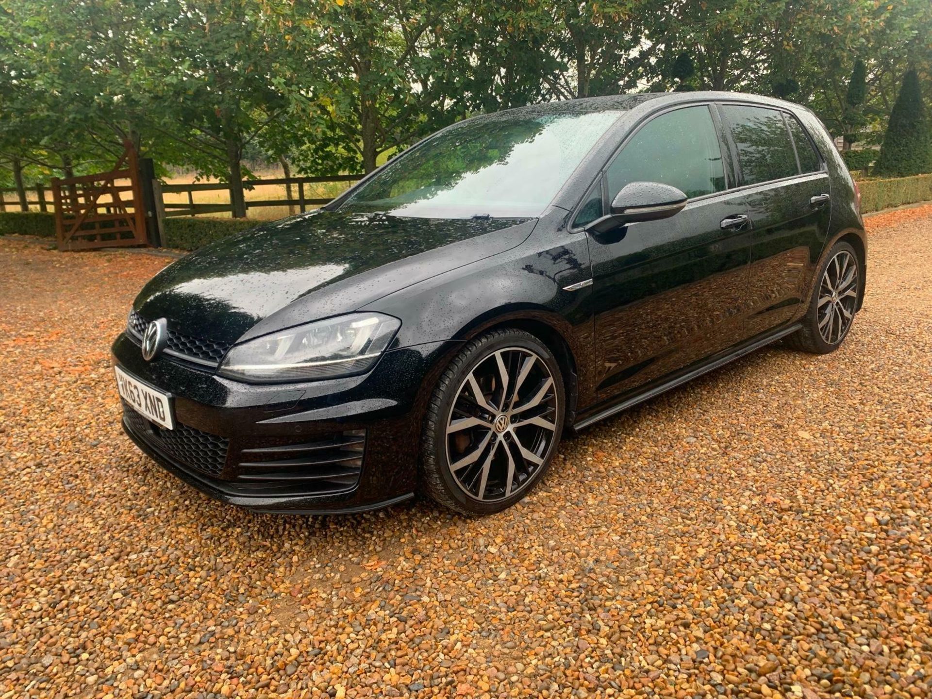 Volkswagen Golf 2.0TDI ( 184ps ) 2014MY GTD - Image 3 of 10