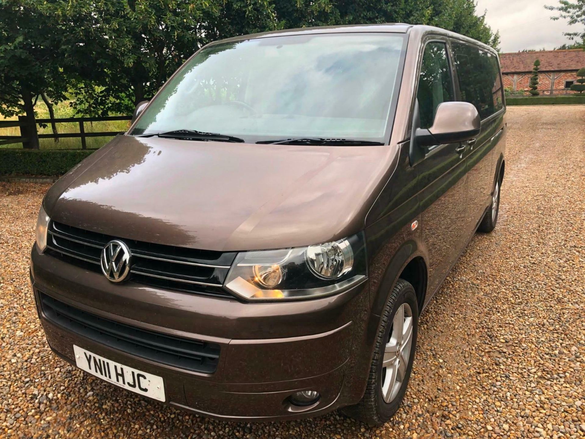 Volkswagen Caravelle - Image 3 of 11