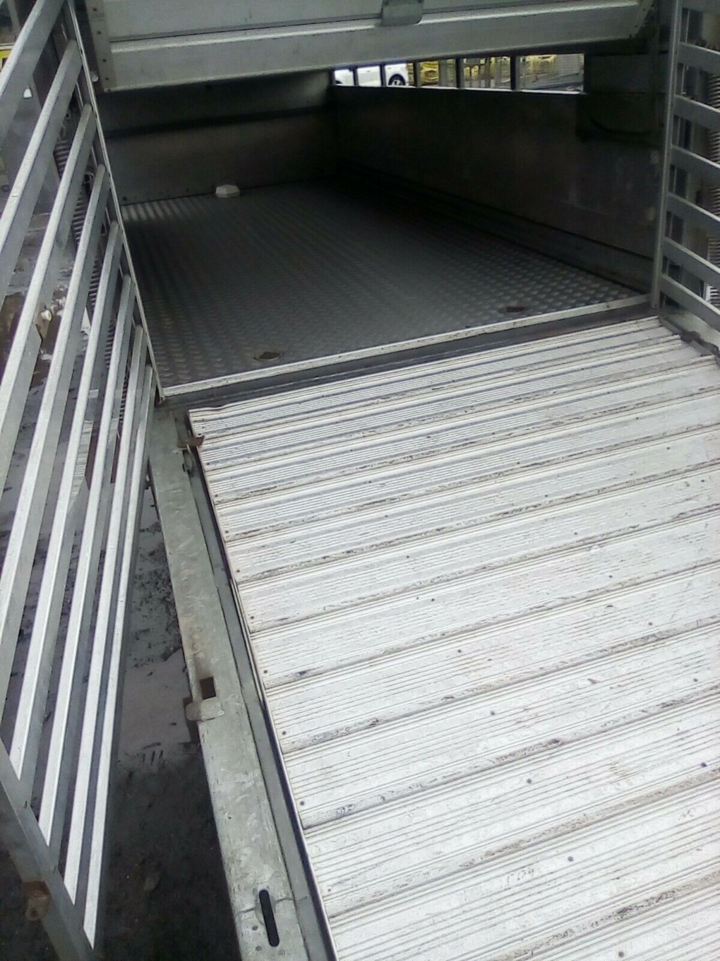 Ifor Williams Tri Axle Live Stock Trailer NO VAT - Image 5 of 9