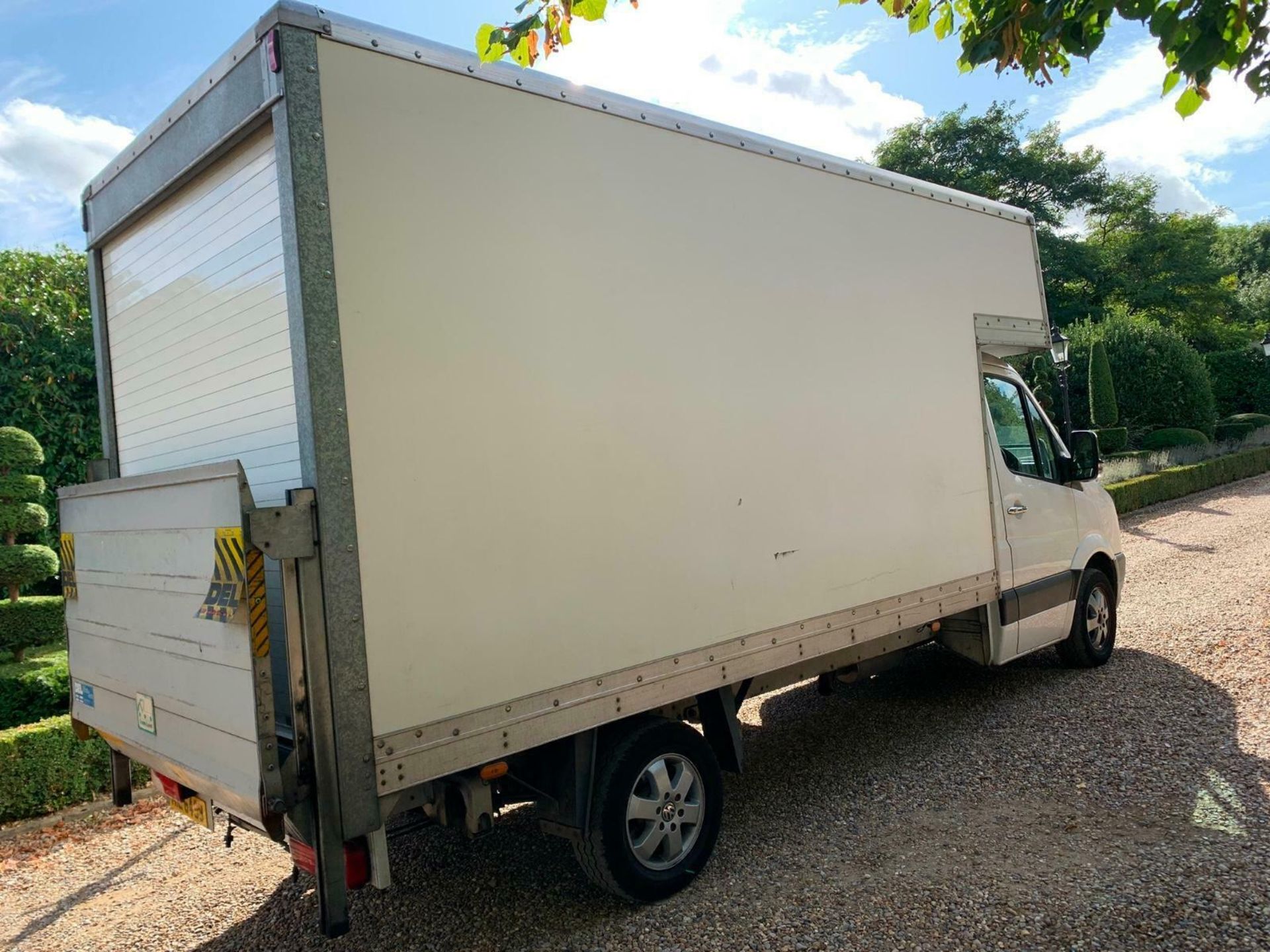 Volkswagen Crafter 2.0TDi ( 109PS ) CR35 MWBElectric Tail Lift - Image 6 of 6