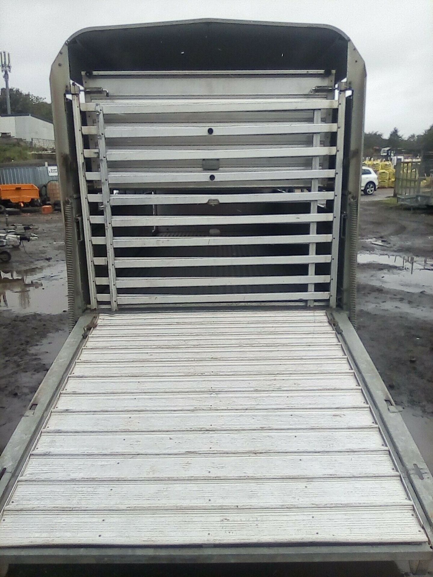 Ifor Williams Tri Axle Live Stock Trailer NO VAT - Image 3 of 9