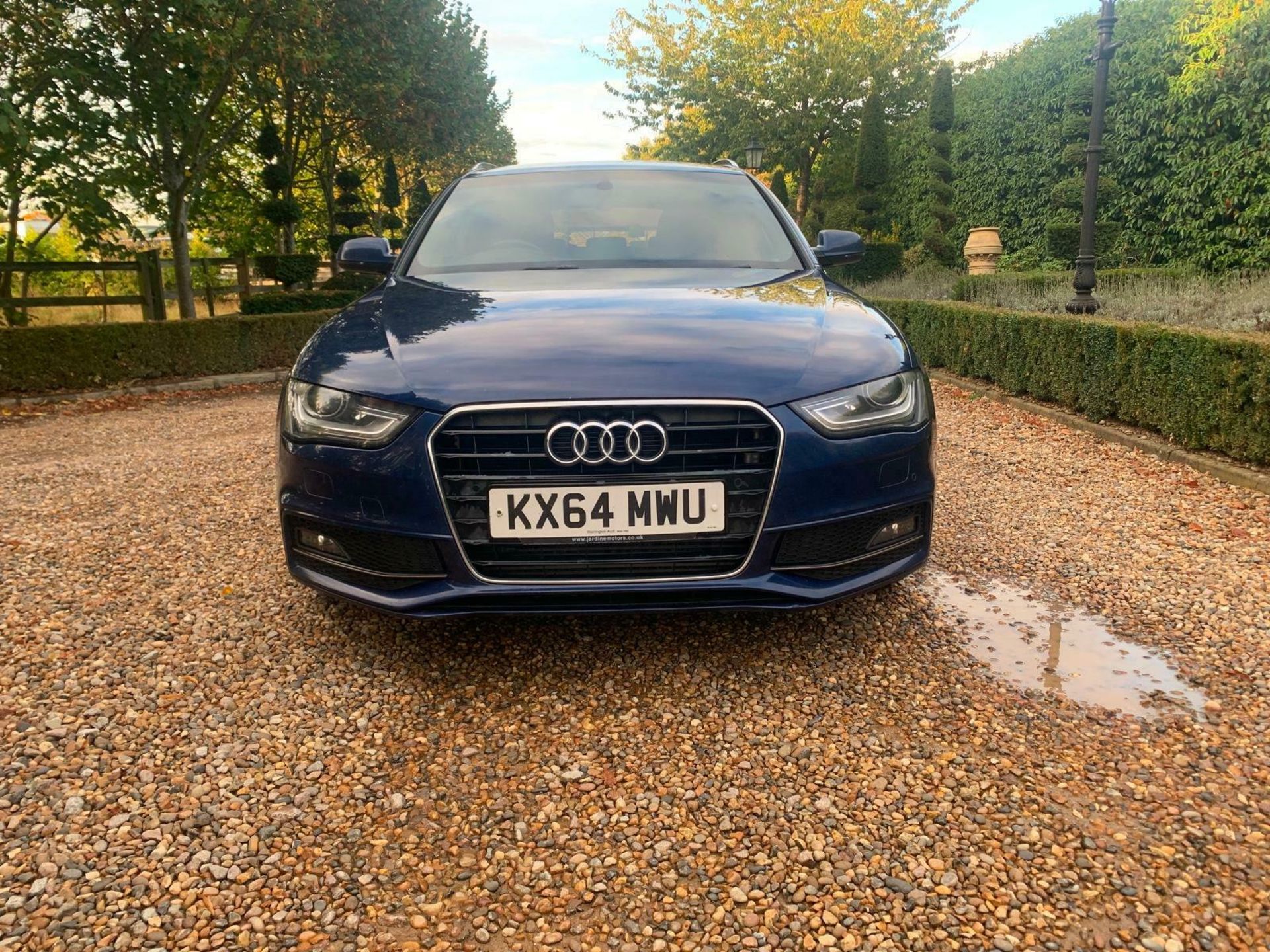 Audi A4 Avant 2.0TDI ( 177ps ) Tronic 2013MY S Line - Image 2 of 10