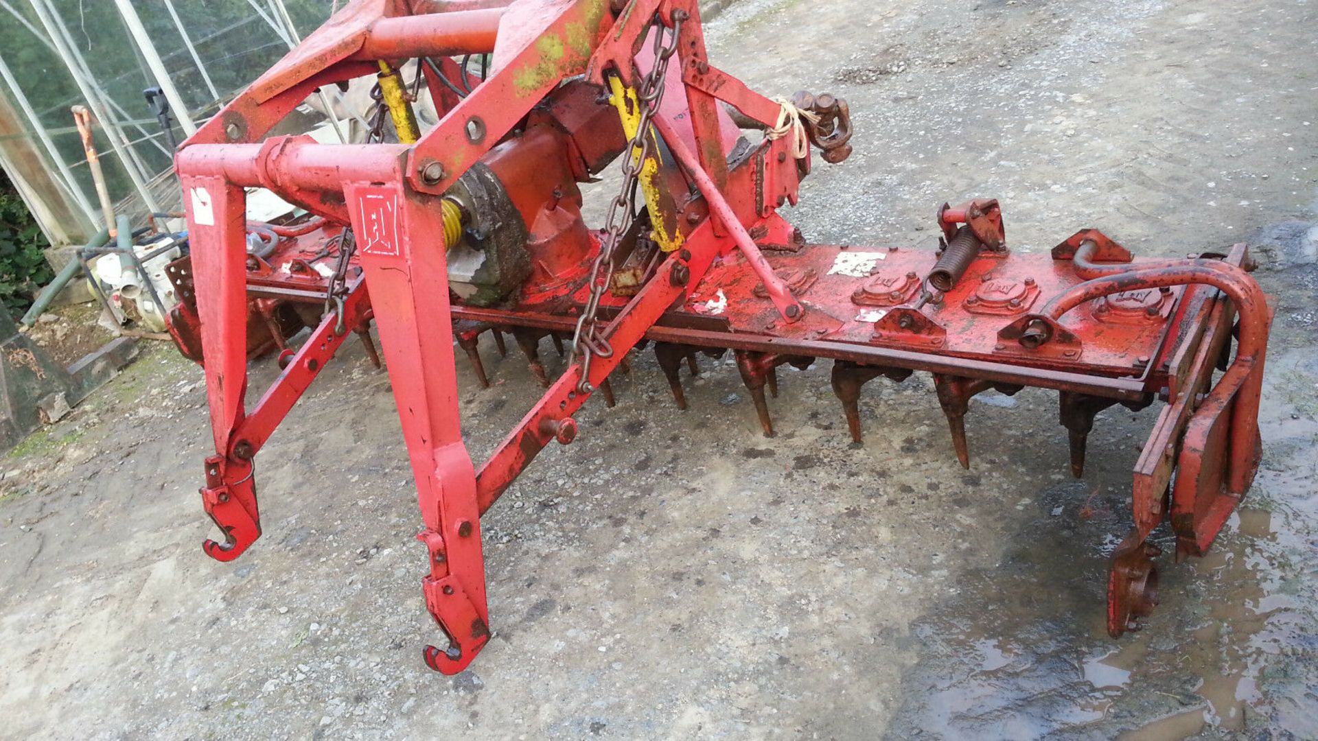 Lely Power Harrow And Lift Ove