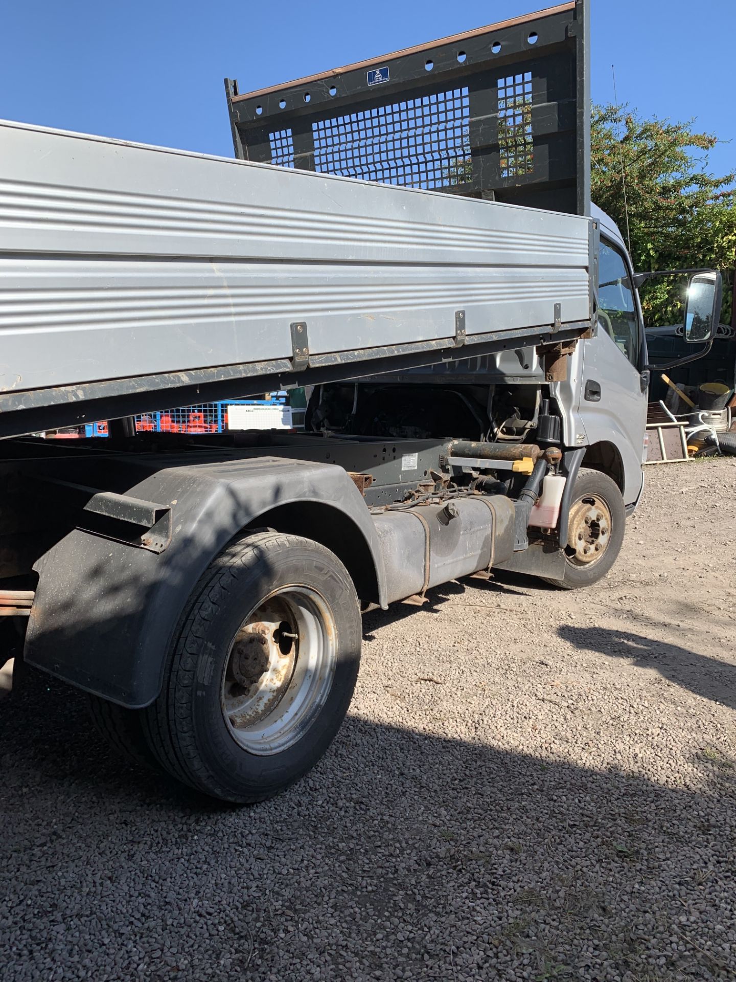 Toyota Dyna Pickup (3-way Tipper Pickup) Registered on the 24th September, 2010 - Image 2 of 4