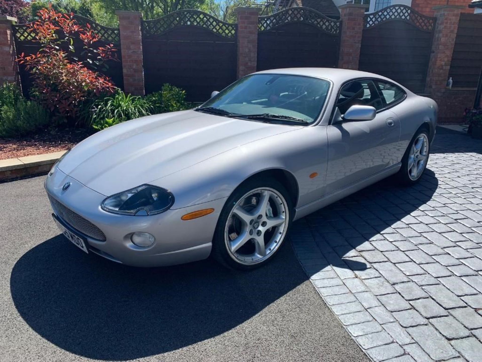 Jaguar XK8 4.2 (2005) - Image 6 of 11