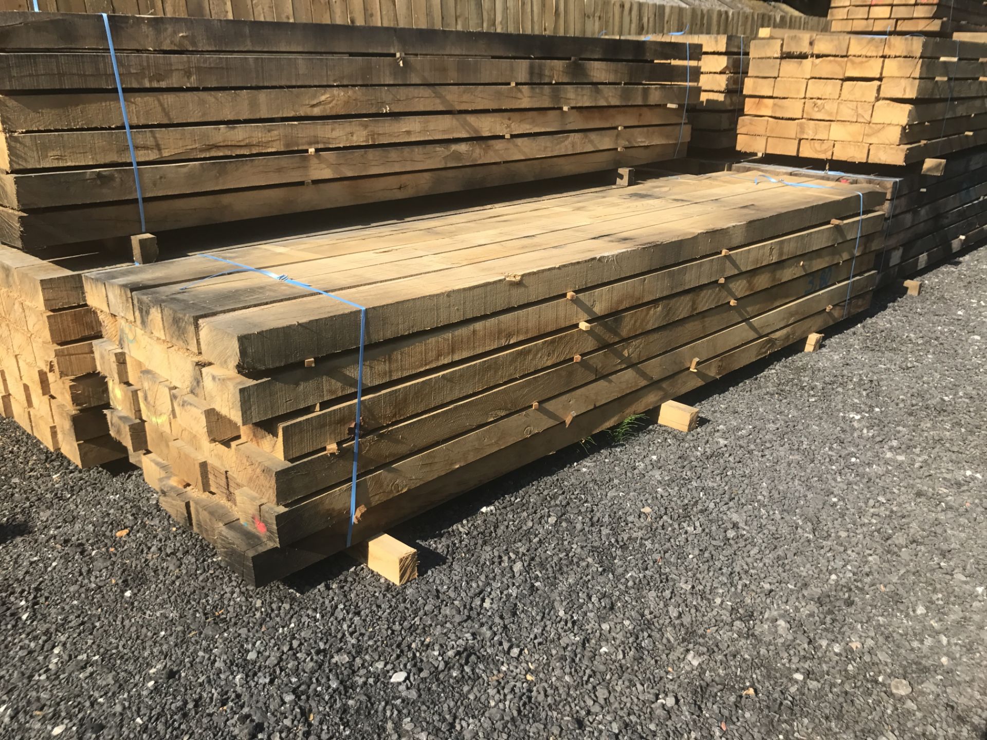 100MM X 200MM SAWN OAK BEAMS IN PACKS OF 30 @ 4M LONG