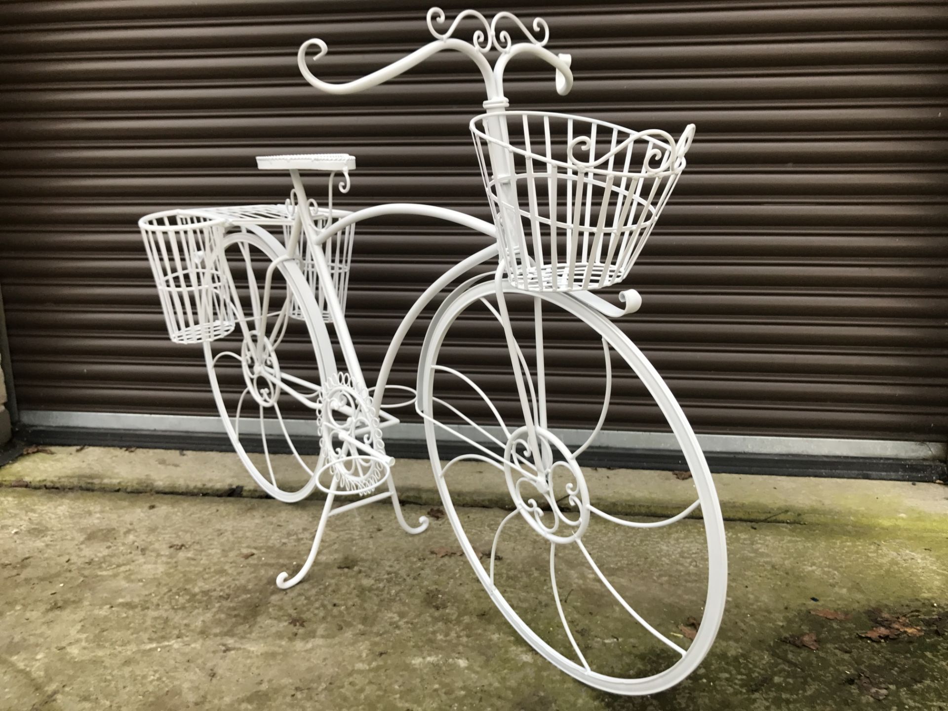 BOXED NEW WHITE IRON BICYCLE PLANTER