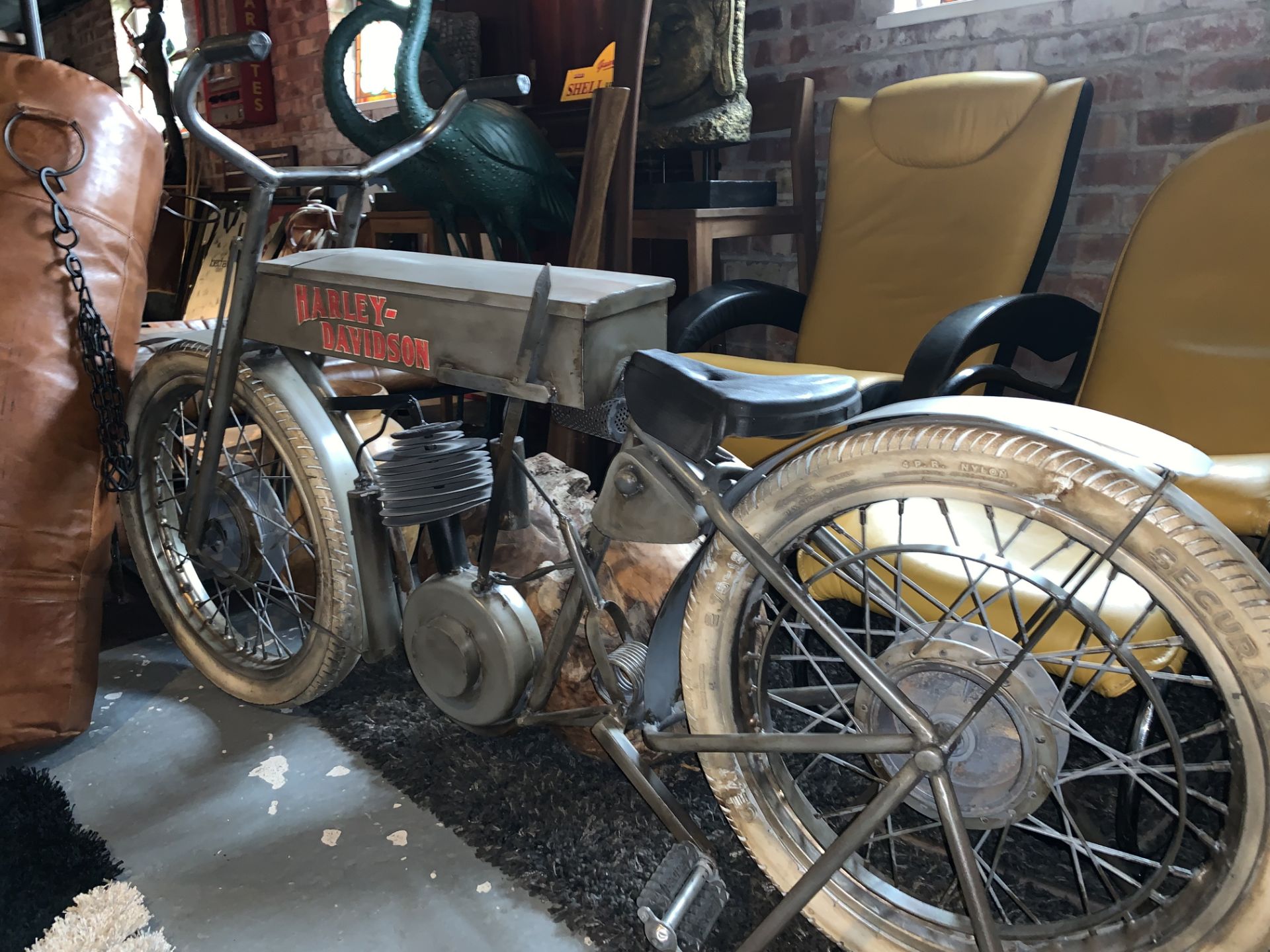 LARGE HARLEY DAVIDSON DISPLAY BIKE