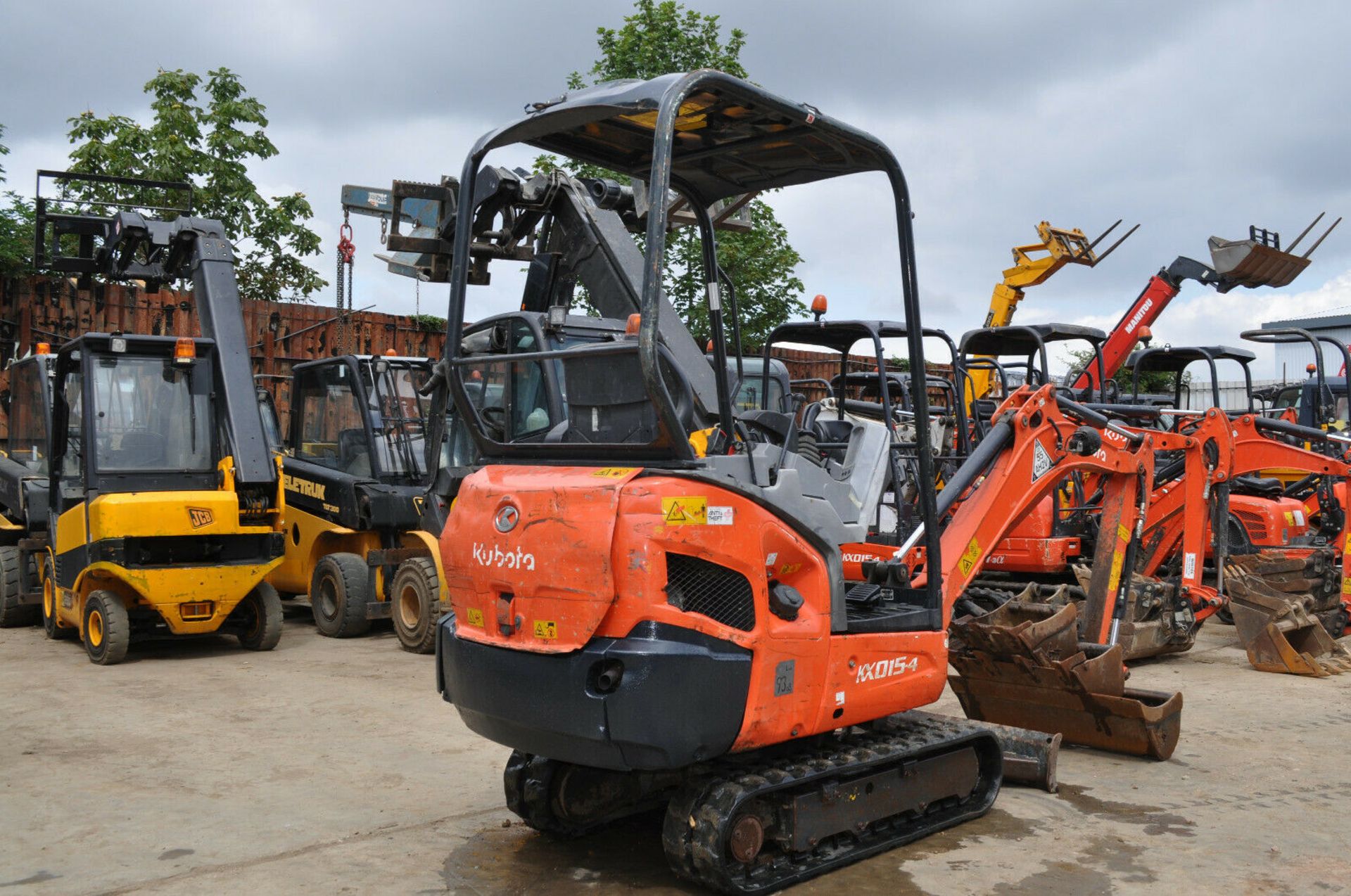 Kubota KX015-4 Mini Digger - Image 2 of 13