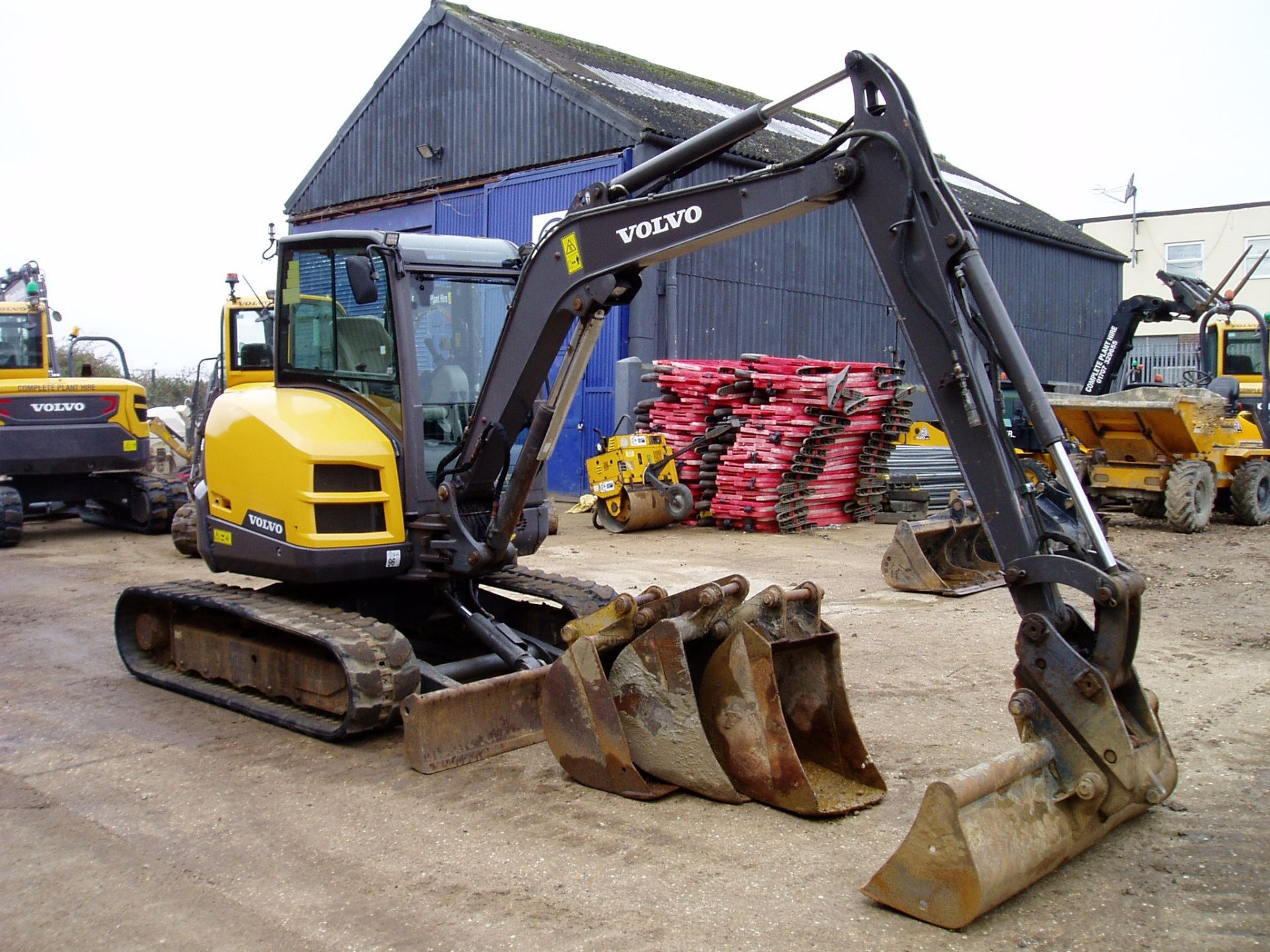 Volvo ECR50D 5150Kgs Reduced Tail Swing Midi Excavator - Image 4 of 24