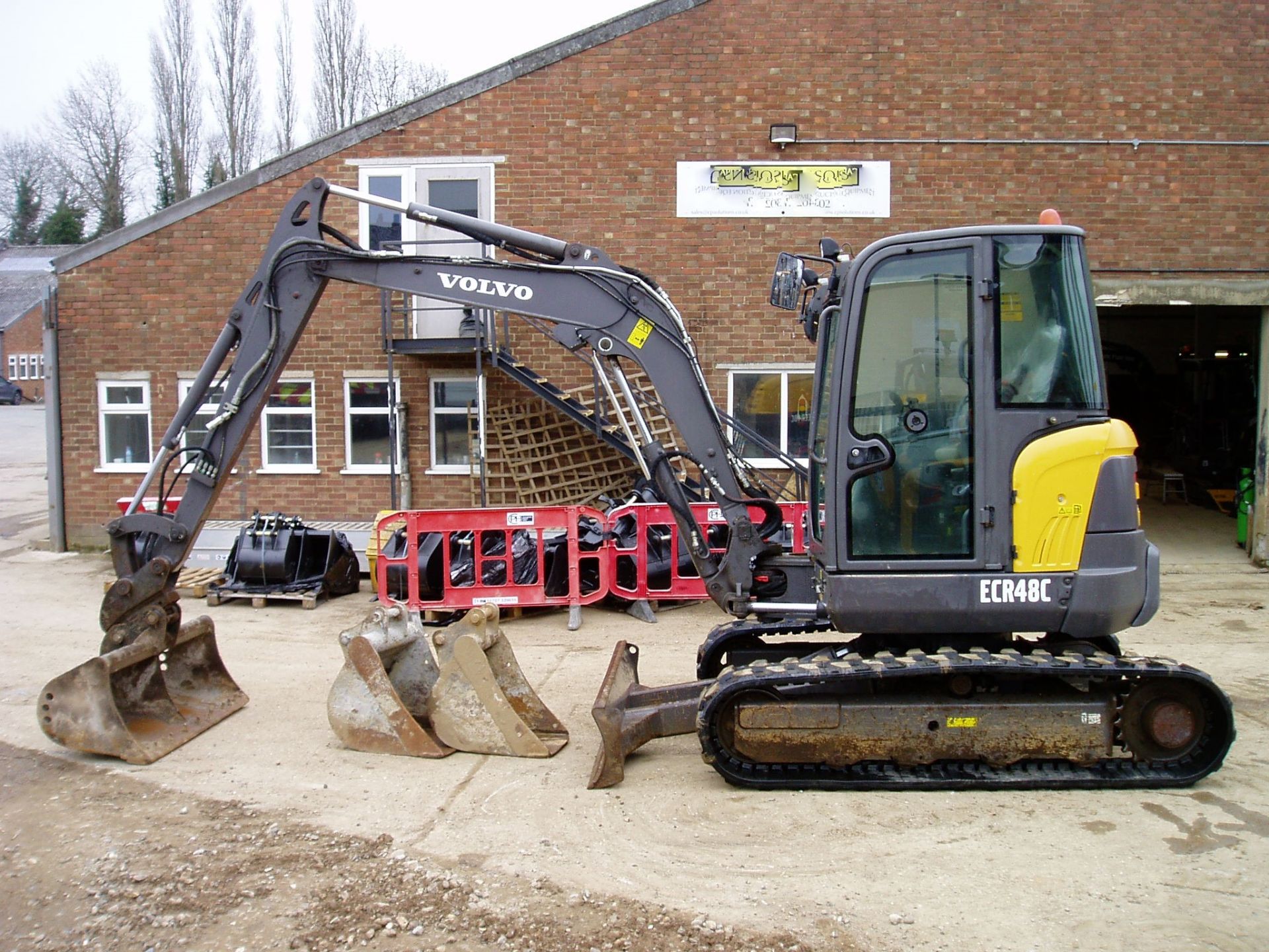 Volvo ECR48C 4850Kgs Reduced Tail Swing Midi Excavator - Image 6 of 22