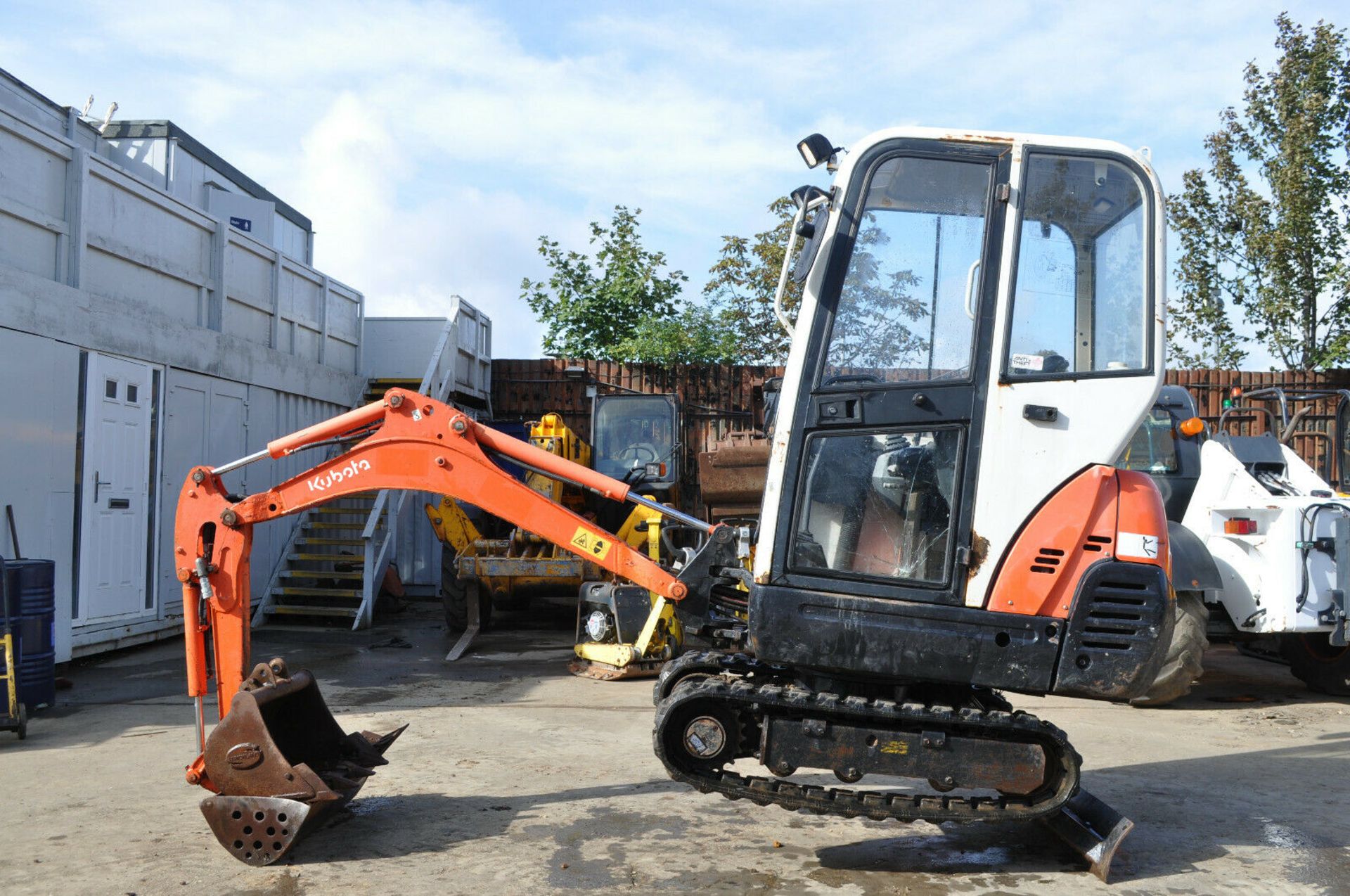 Kubota KX36-3 Mini Excavator NO VAT - Image 2 of 10