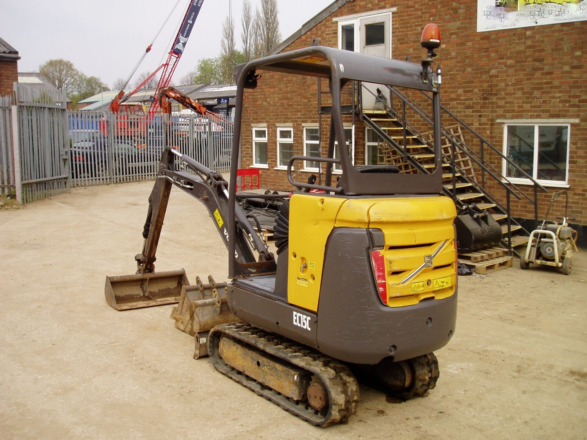 Volvo EC15C 1540Kgs Mini Excavator - Image 8 of 19