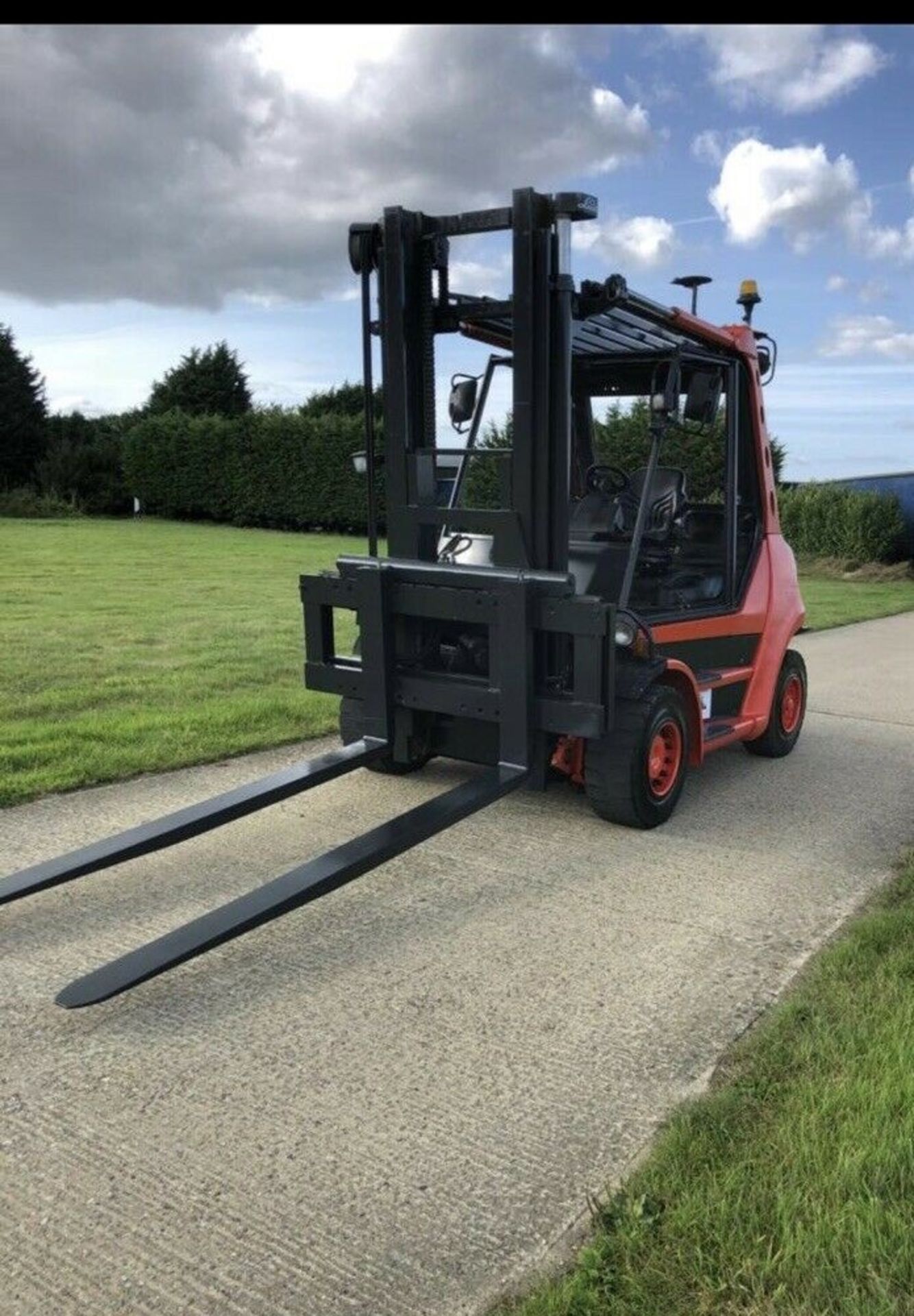 Linde H70 Diesel Fork Truck - Image 4 of 6