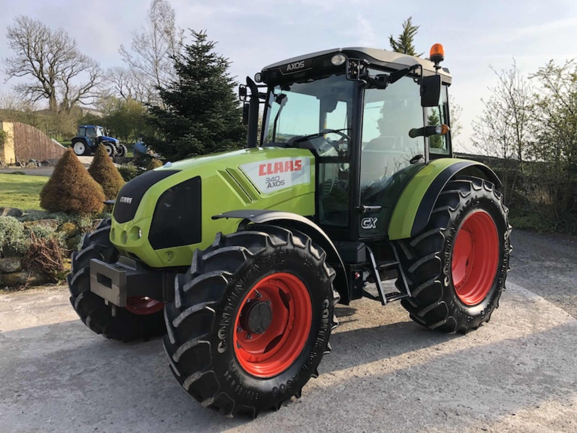 Claas Axos 340 Cx Tractor