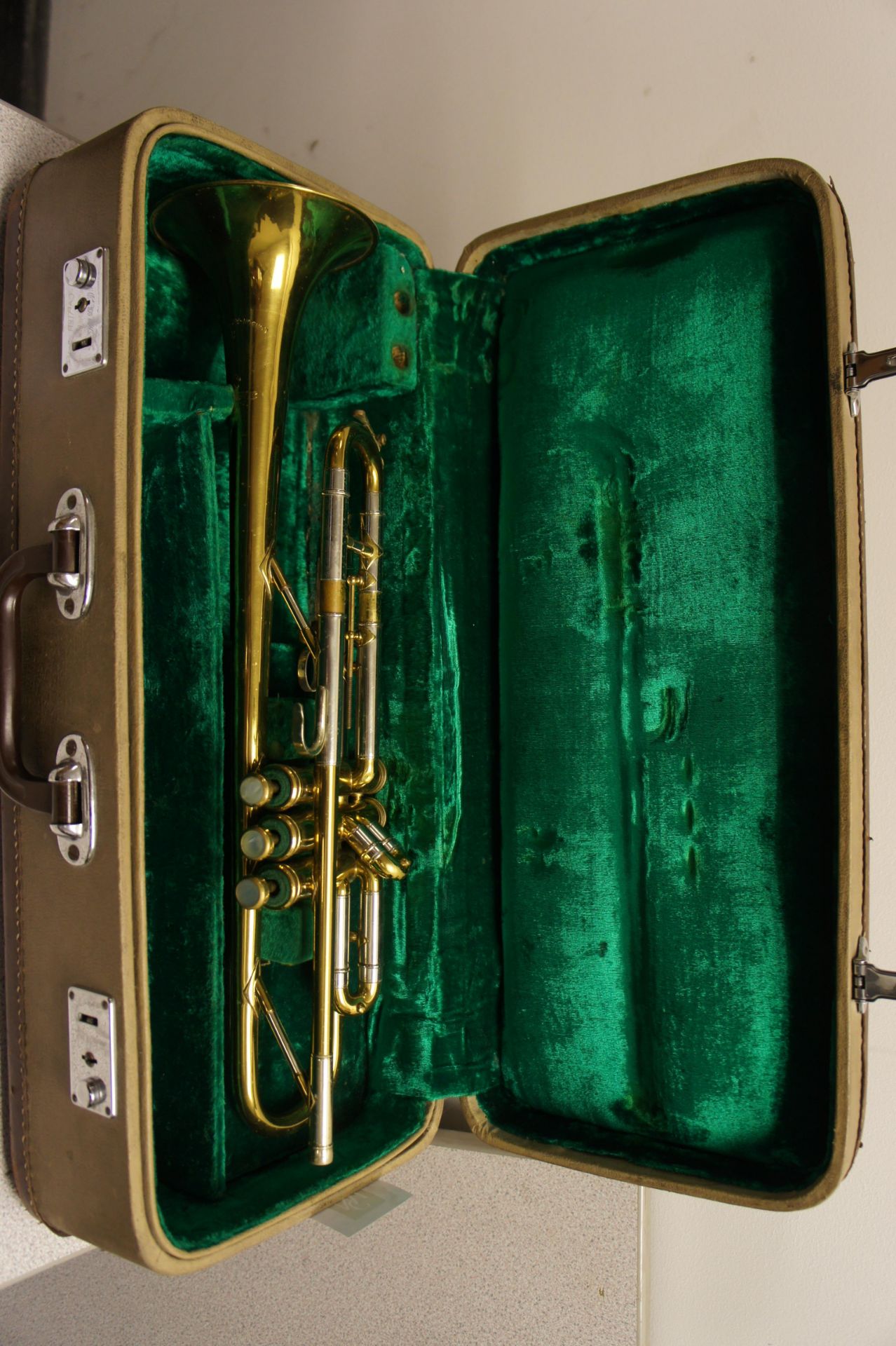 Trombone in carry case - Image 2 of 3