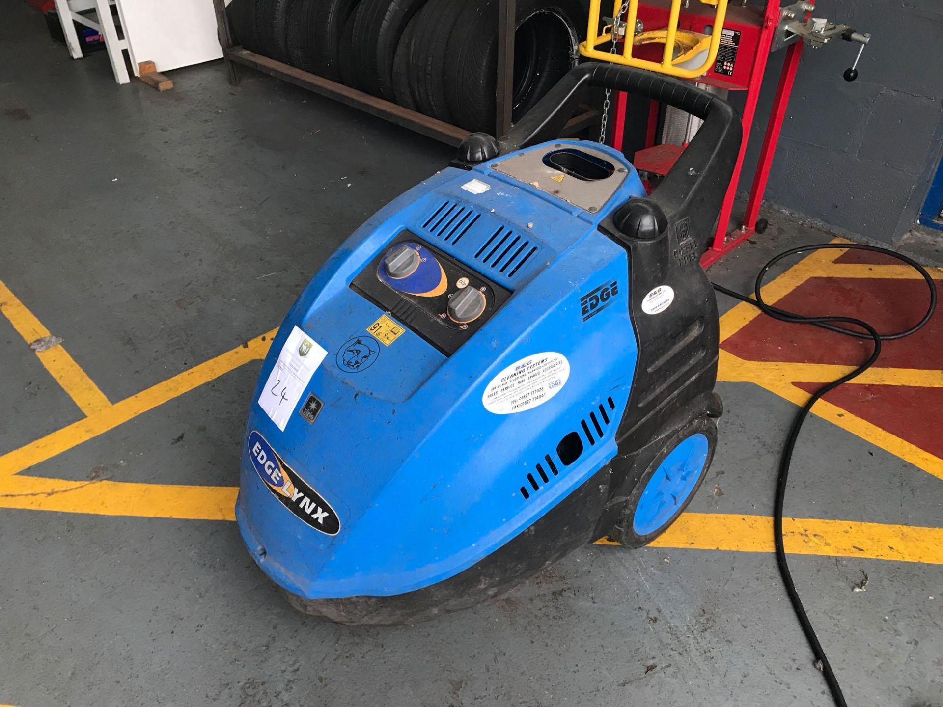 Edge lynx pressure washer / steam cleaner