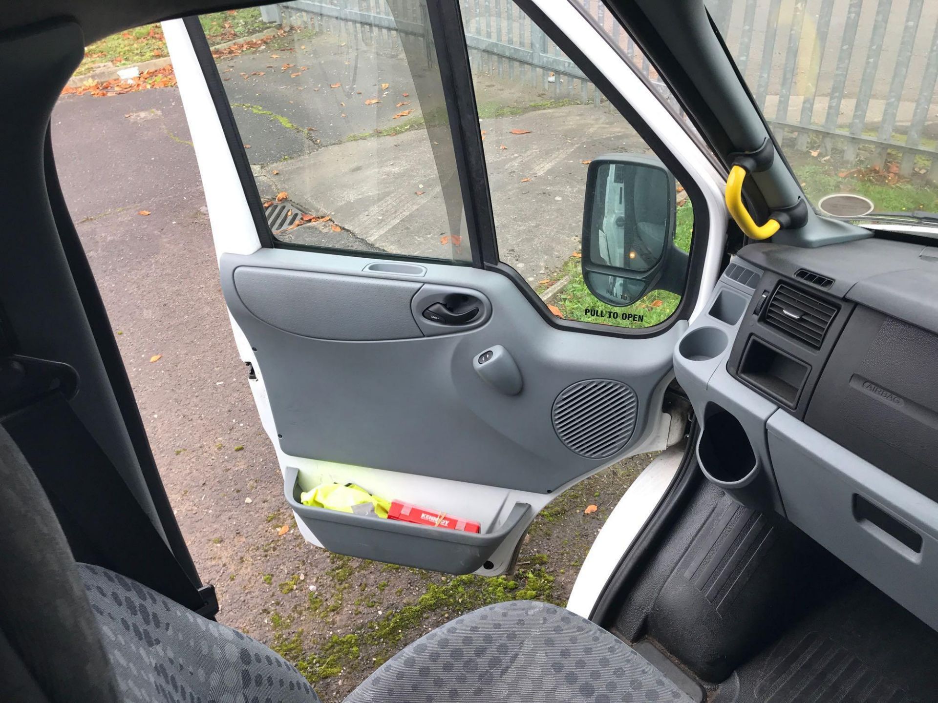 Ford Transit 16 Seat, Manual, Mini Bus - Image 17 of 20