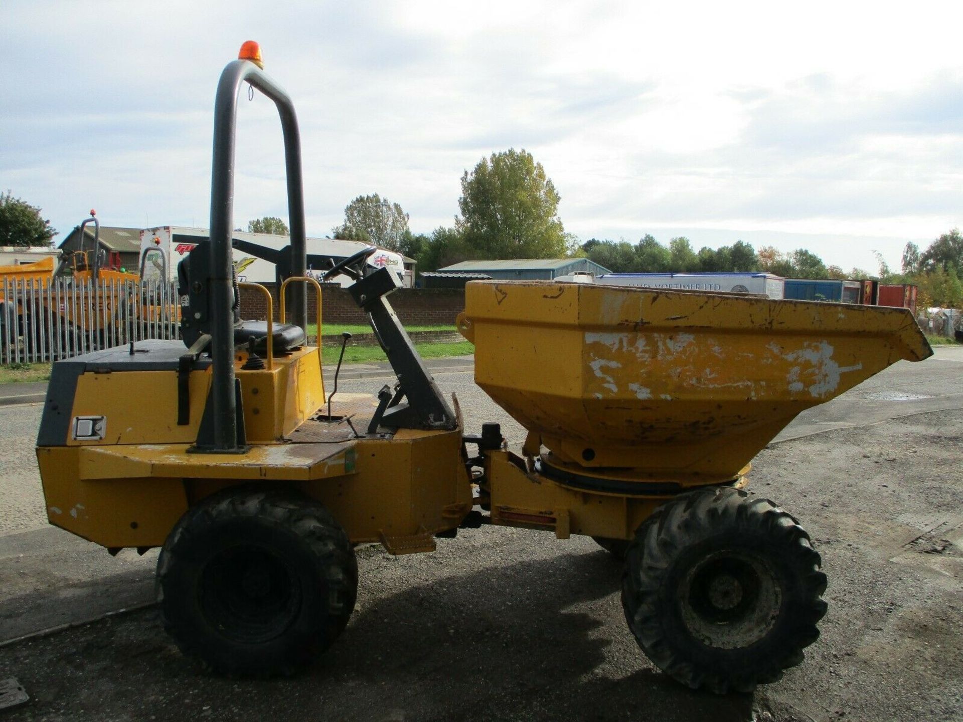 Terex 3 Ton Dumper Swivel Skip - Image 4 of 11