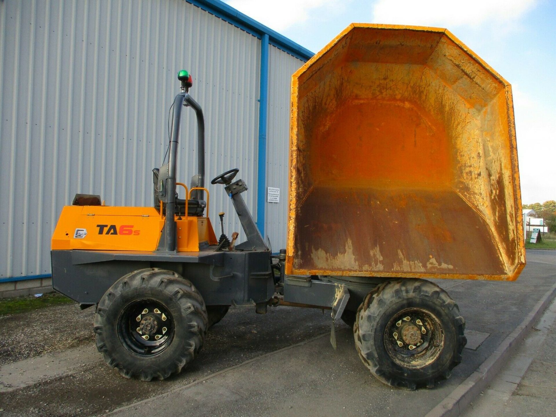 Terex TA6S 6 Ton Dumper Swivel Skip - Image 5 of 11