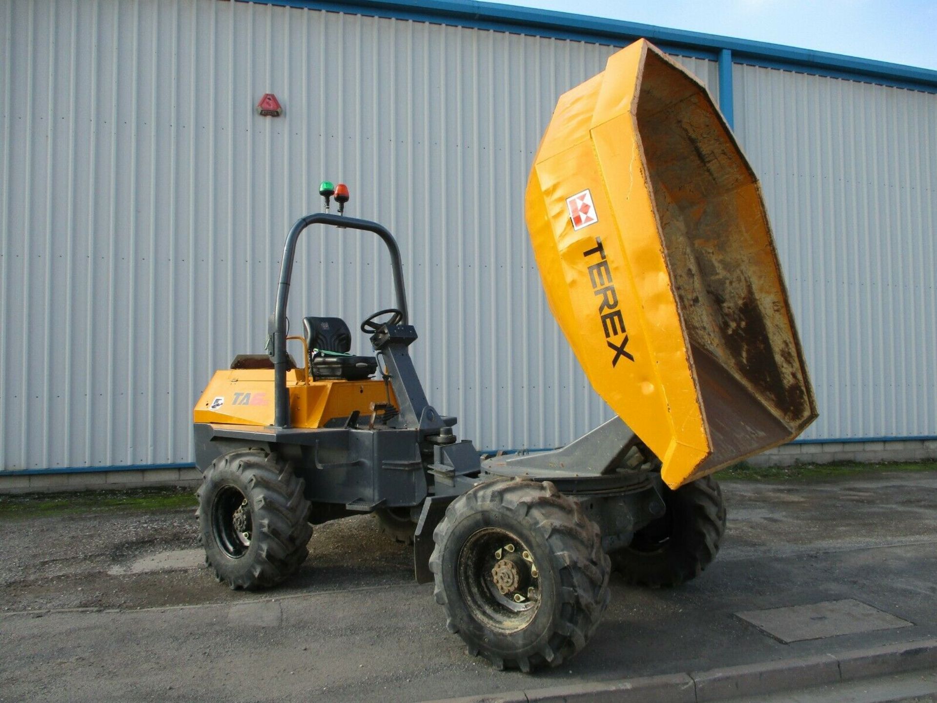 Terex TA6S 6 Ton Dumper Swivel Skip - Image 4 of 11