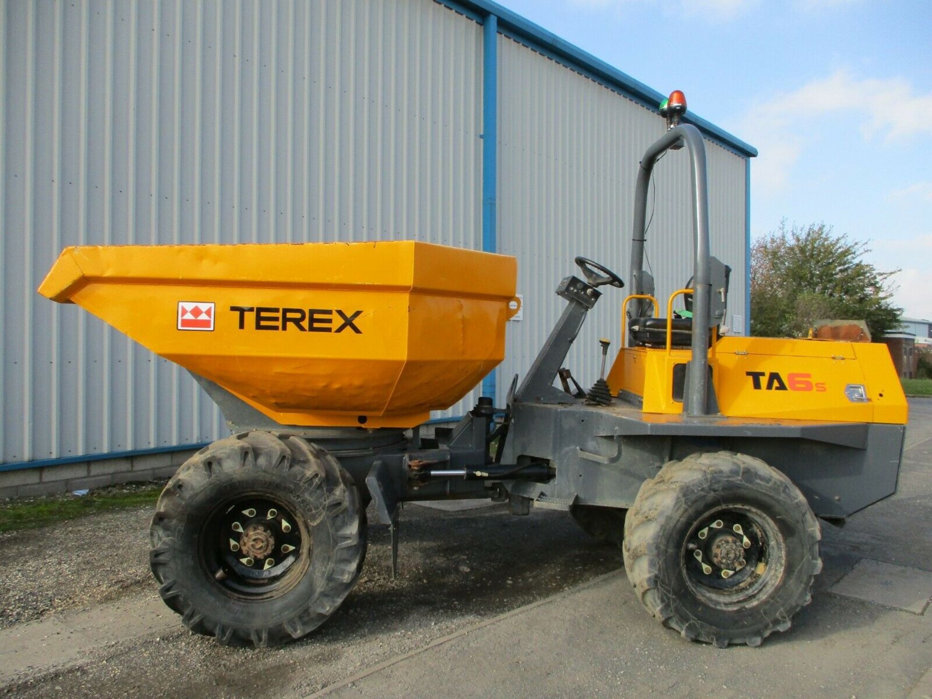 Terex TA6S 6 Ton Dumper Swivel Skip - Image 6 of 11