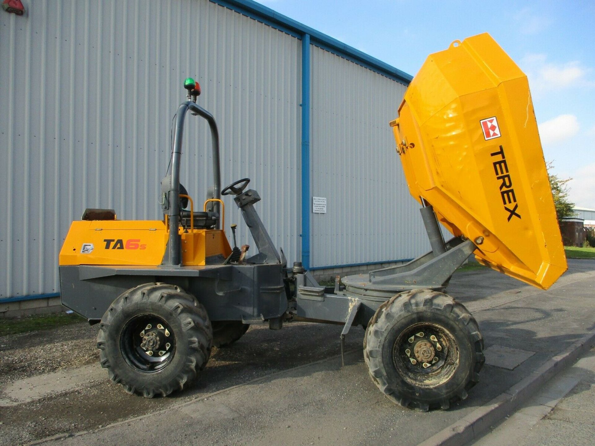 Terex TA6S 6 Ton Dumper Swivel Skip - Image 3 of 11