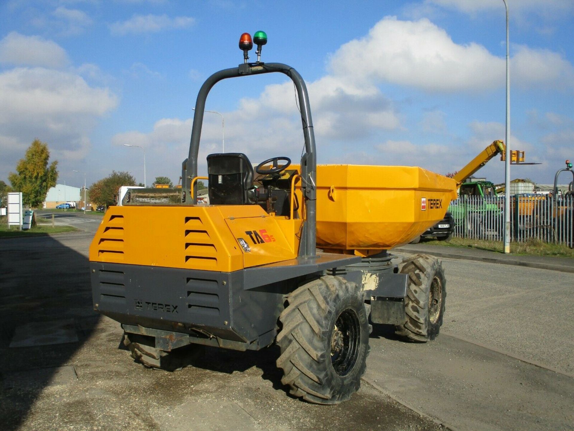 Terex TA6S 6 Ton Dumper Swivel Skip - Image 2 of 11