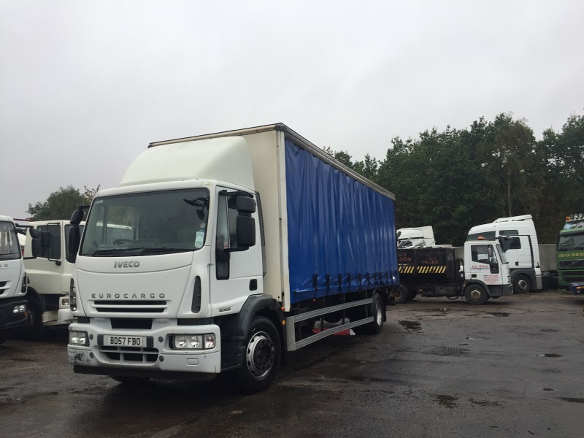 Iveco - Image 2 of 16