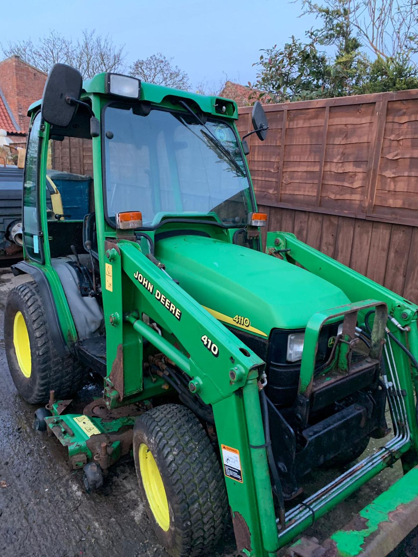 John Deere 4110 Compact Tractor With Power Loader - Image 2 of 8