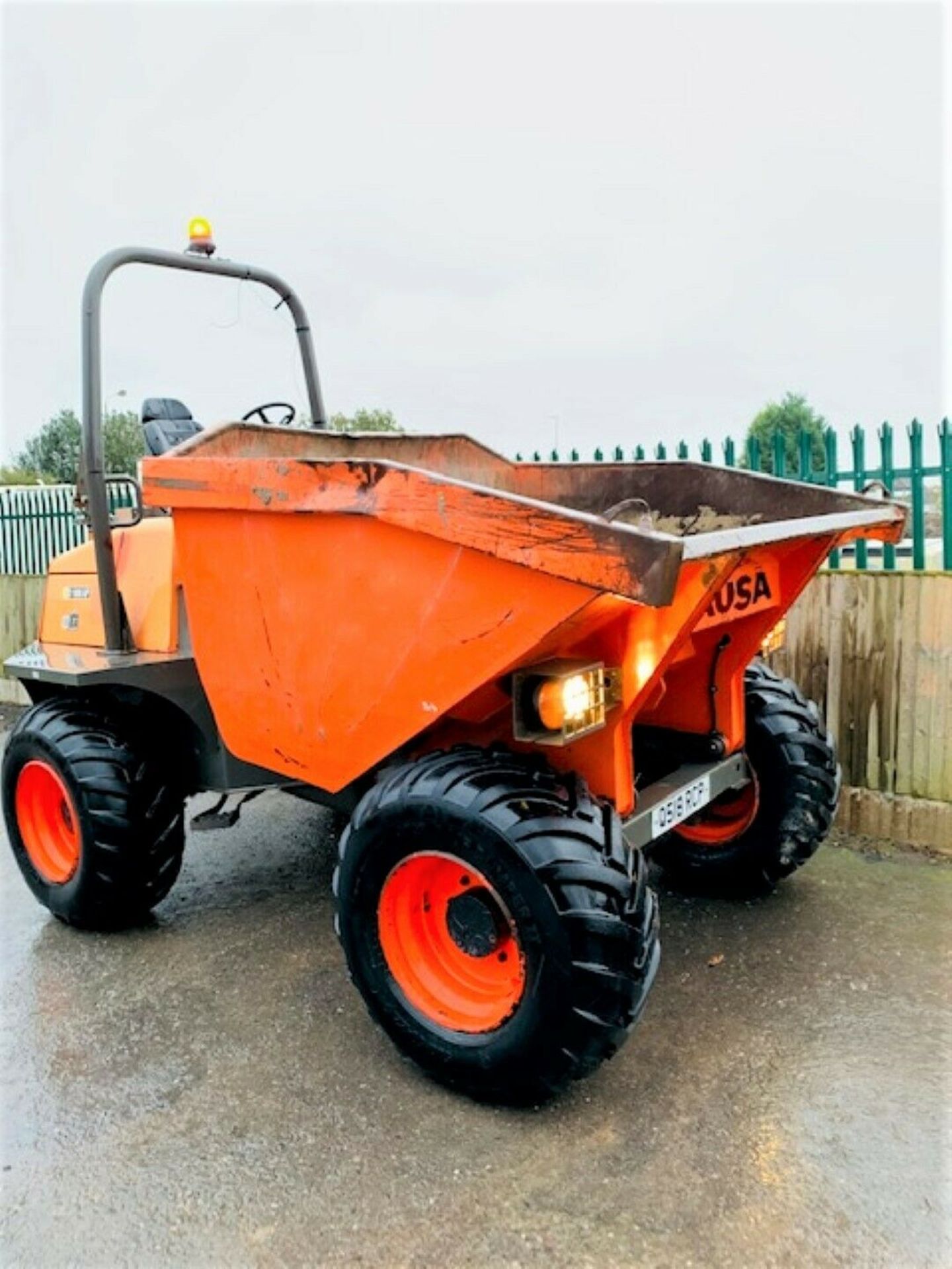 Ausa D1000 AP 10 Tonne Straight Tip Dumper - Image 3 of 12