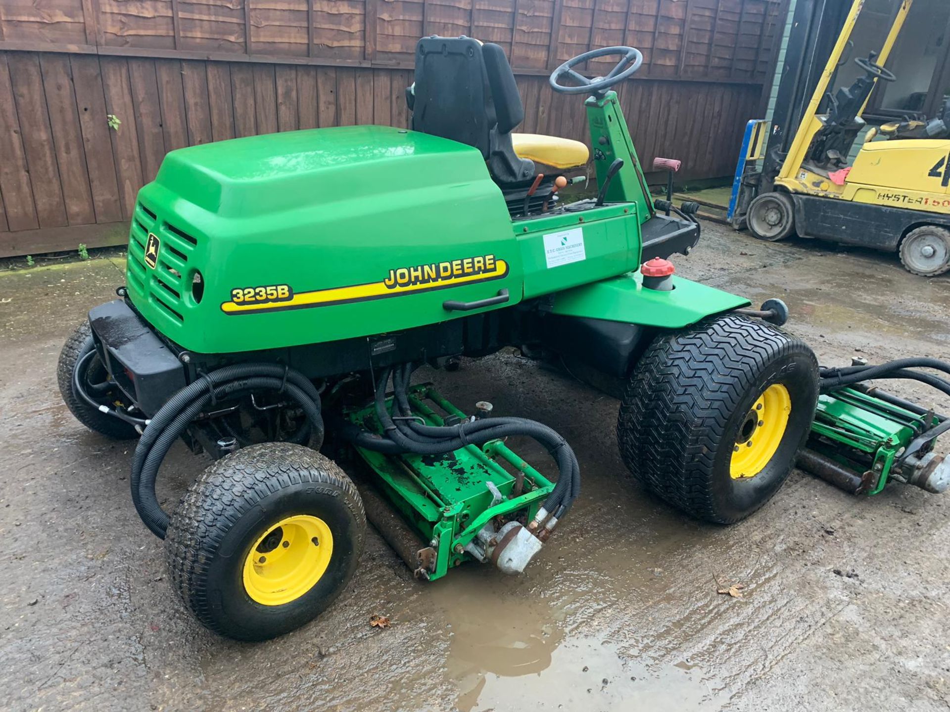 John Deere 3235B Cylinder Mower - Image 5 of 13