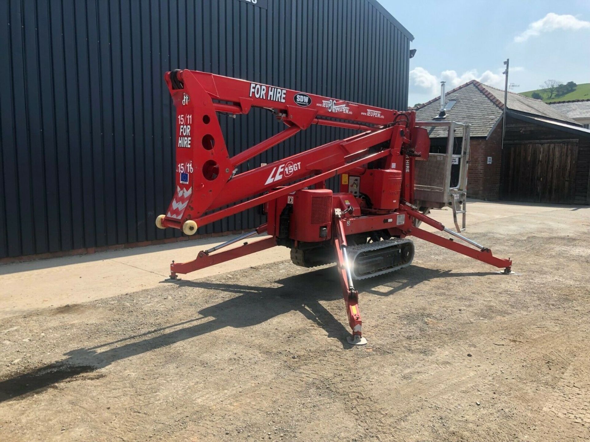 Leo Teupen GT15 Tracked Cherry Picker - Image 3 of 10