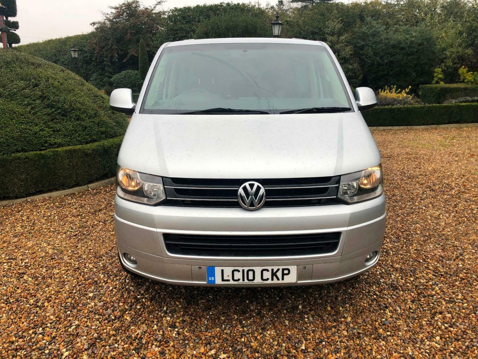 Volkswagen Caravelle 2.0TDI (140PS) SWB NO VAT