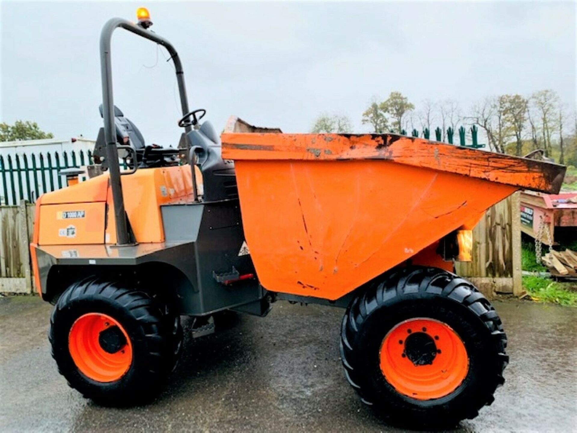 Ausa D1000 AP 10 Tonne Straight Tip Dumper - Image 2 of 12