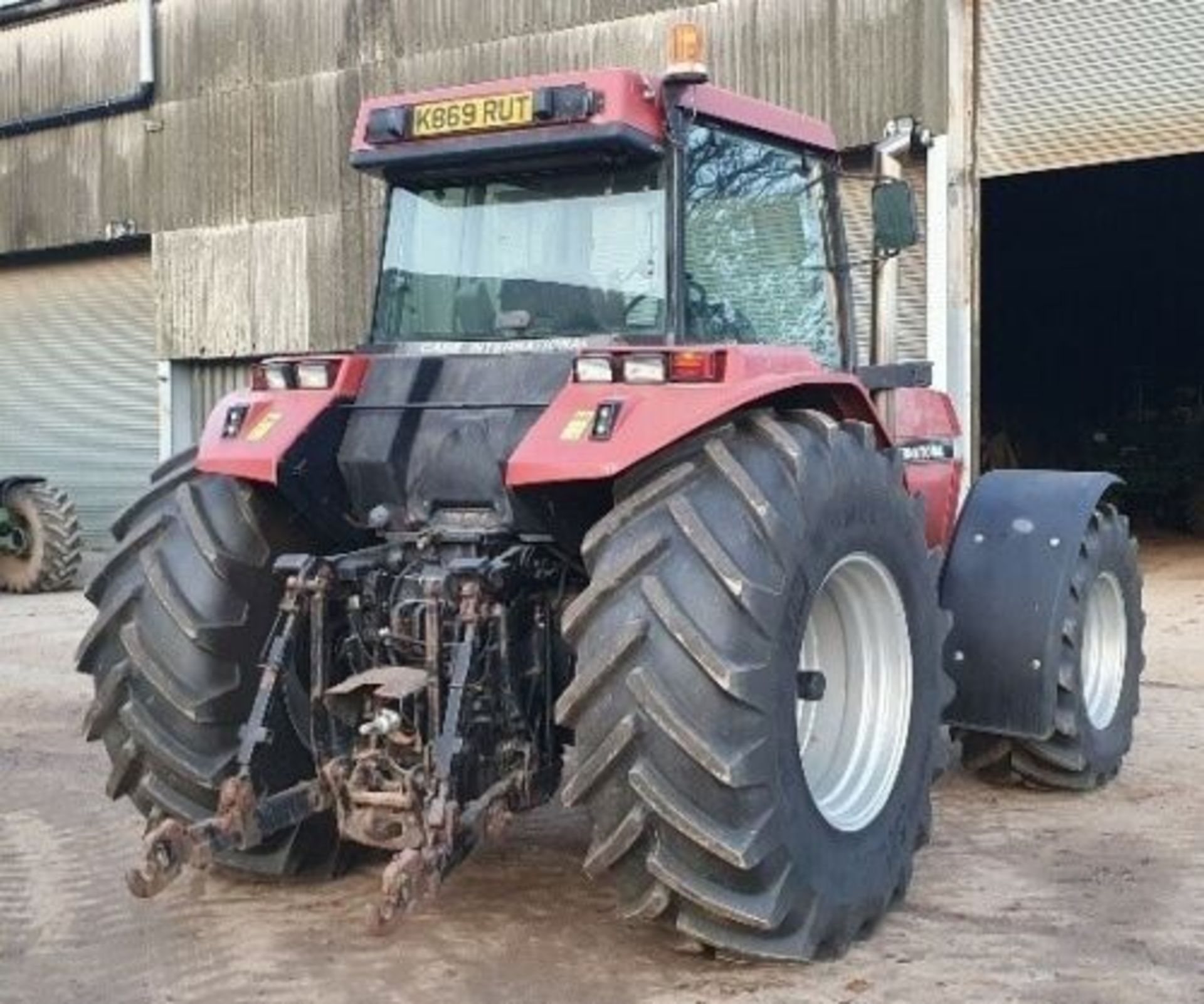 Case Magnum 7140 Tractor - Image 3 of 13