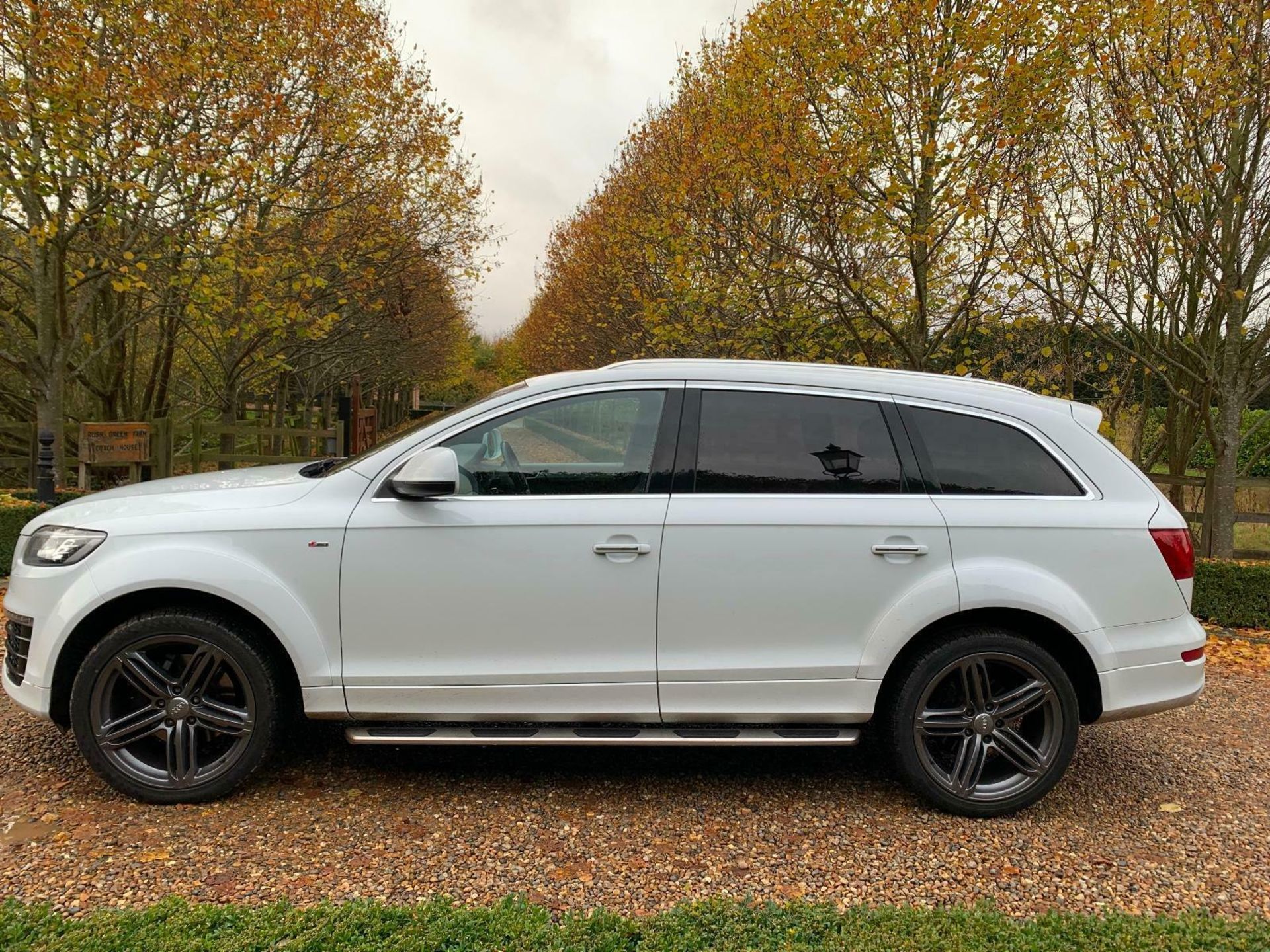 Audi Q7 Quattro 3.0TDI ( 245ps ) Tiptronic 2015MY S Line Sport Edition NO VAT - Image 2 of 12