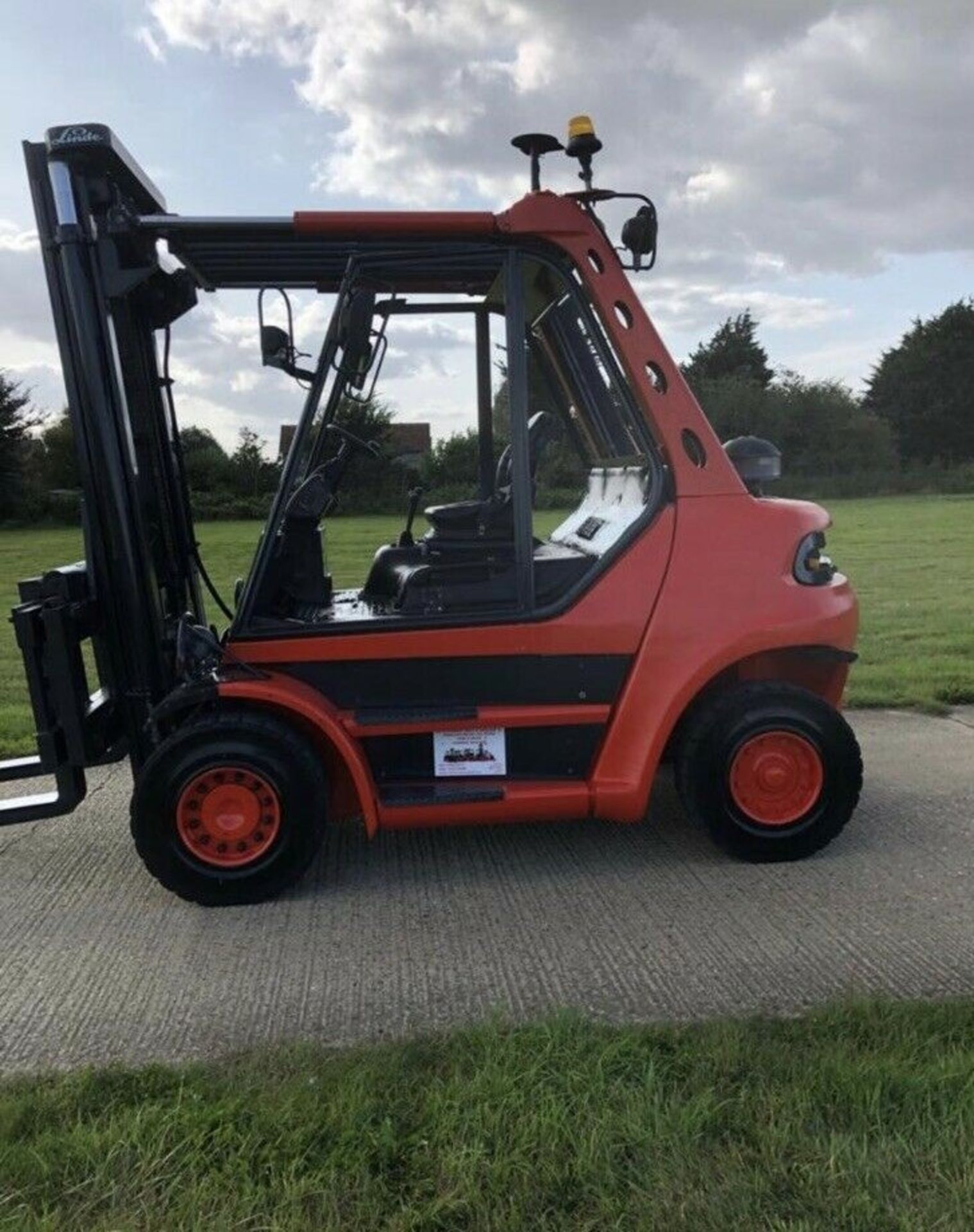 Linde H70 Diesel Forklift With Side Shift - Image 4 of 6