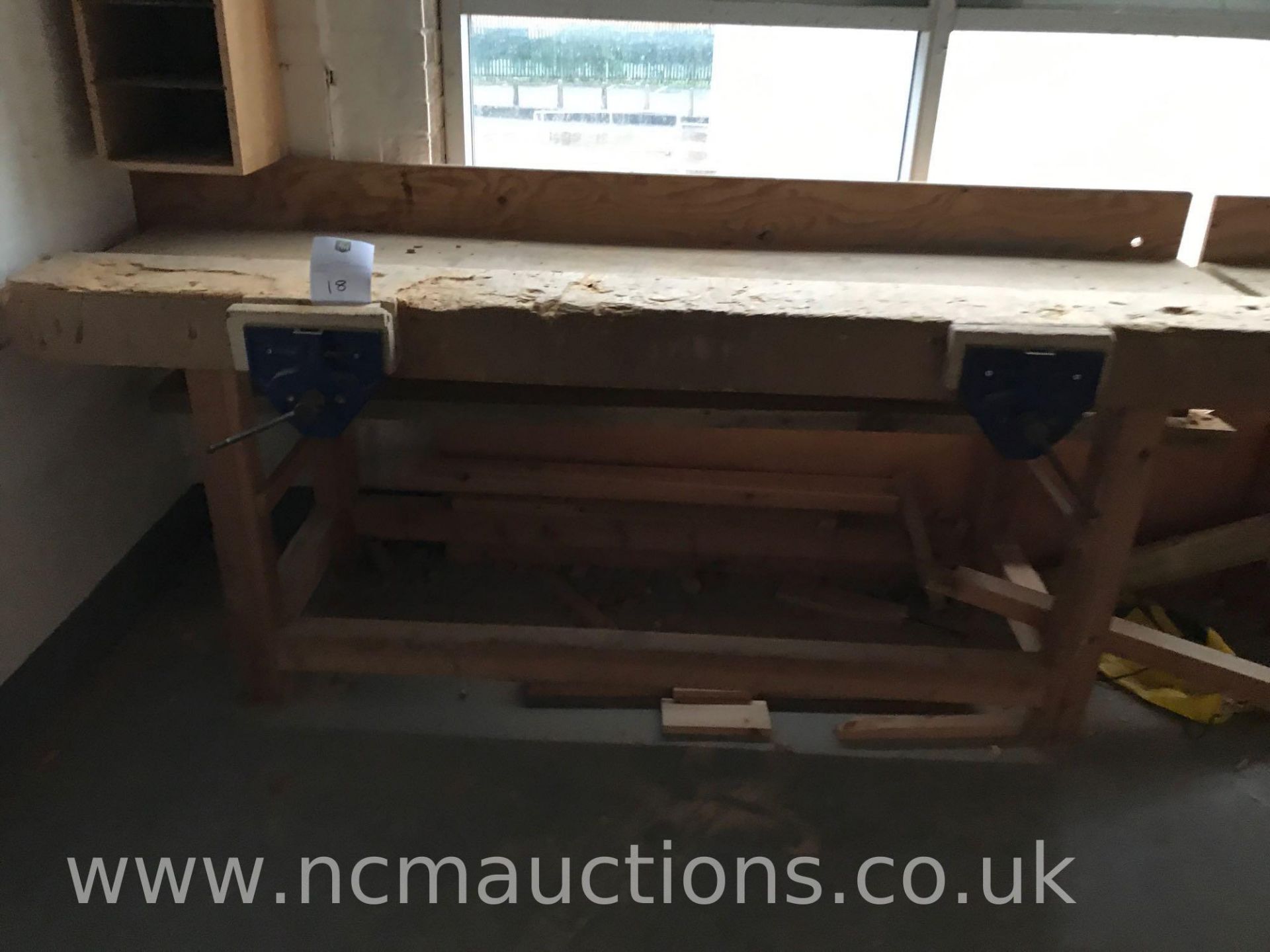 Single sided carpenters bench with 2 x vices