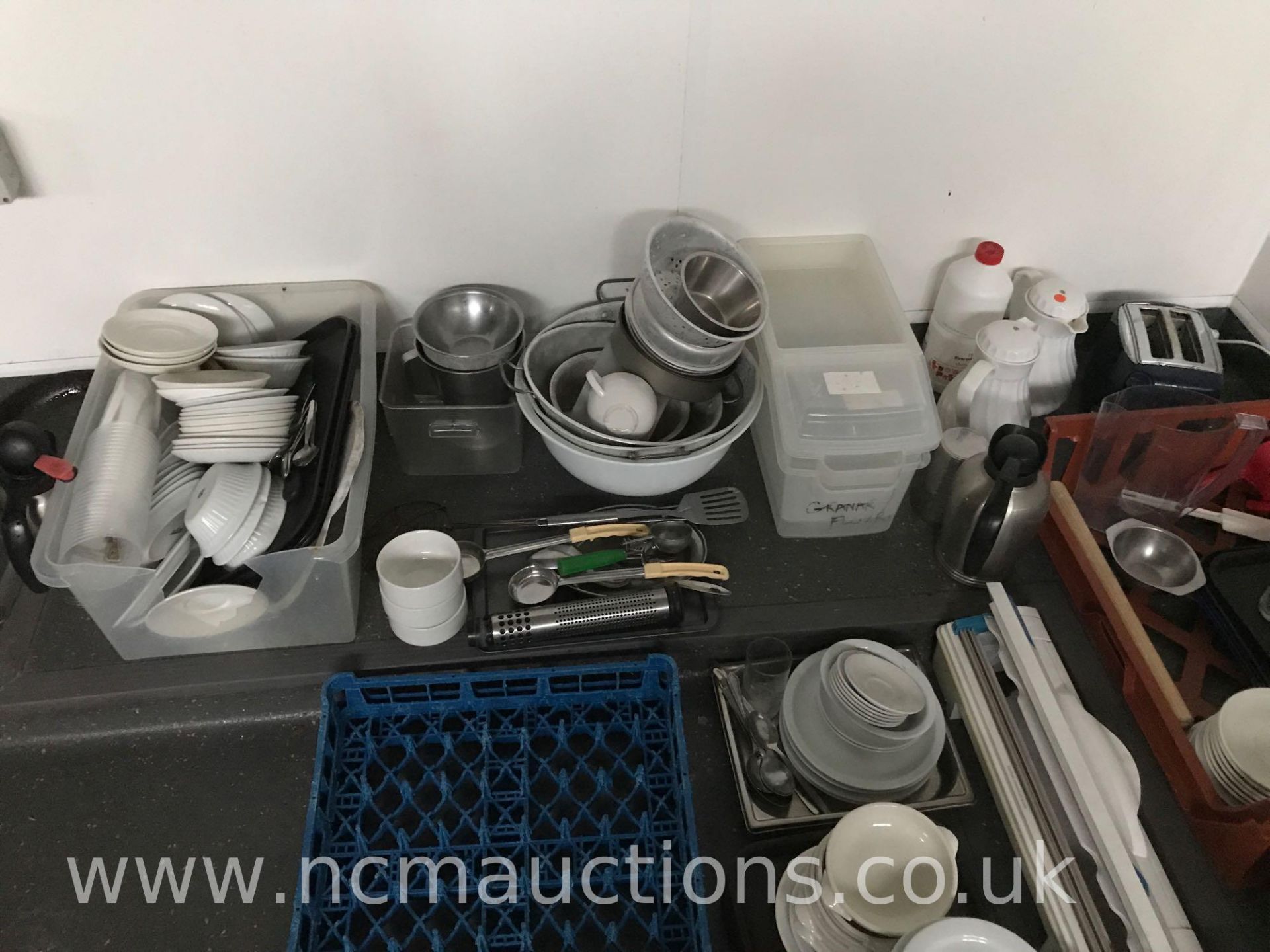 Various kitchen utensils and stainless steel prep table - Image 2 of 4