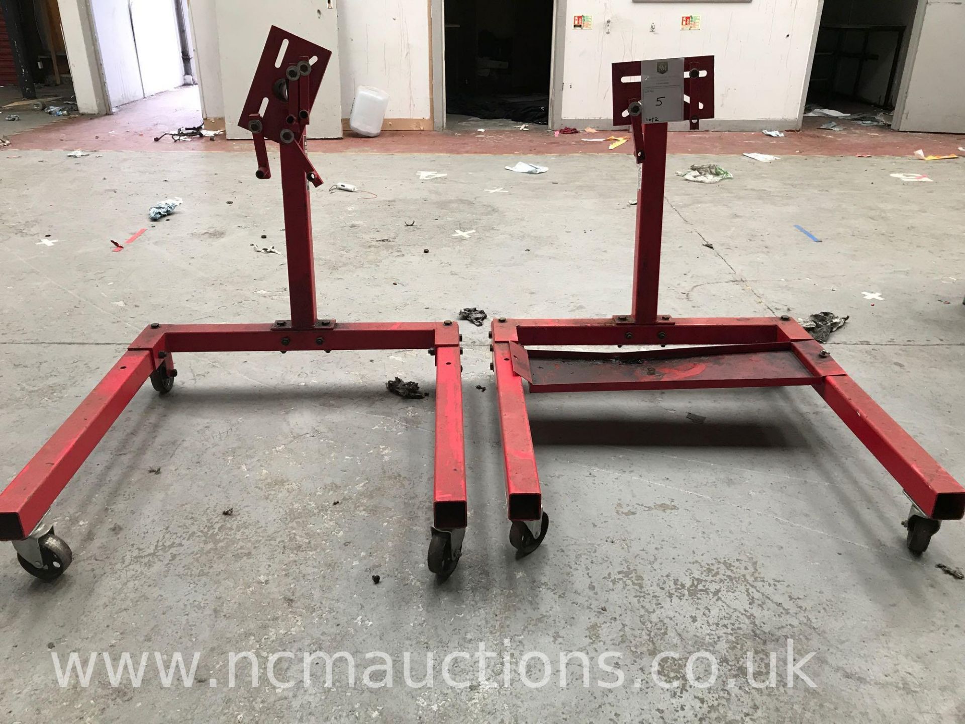 2x Clark engine stands