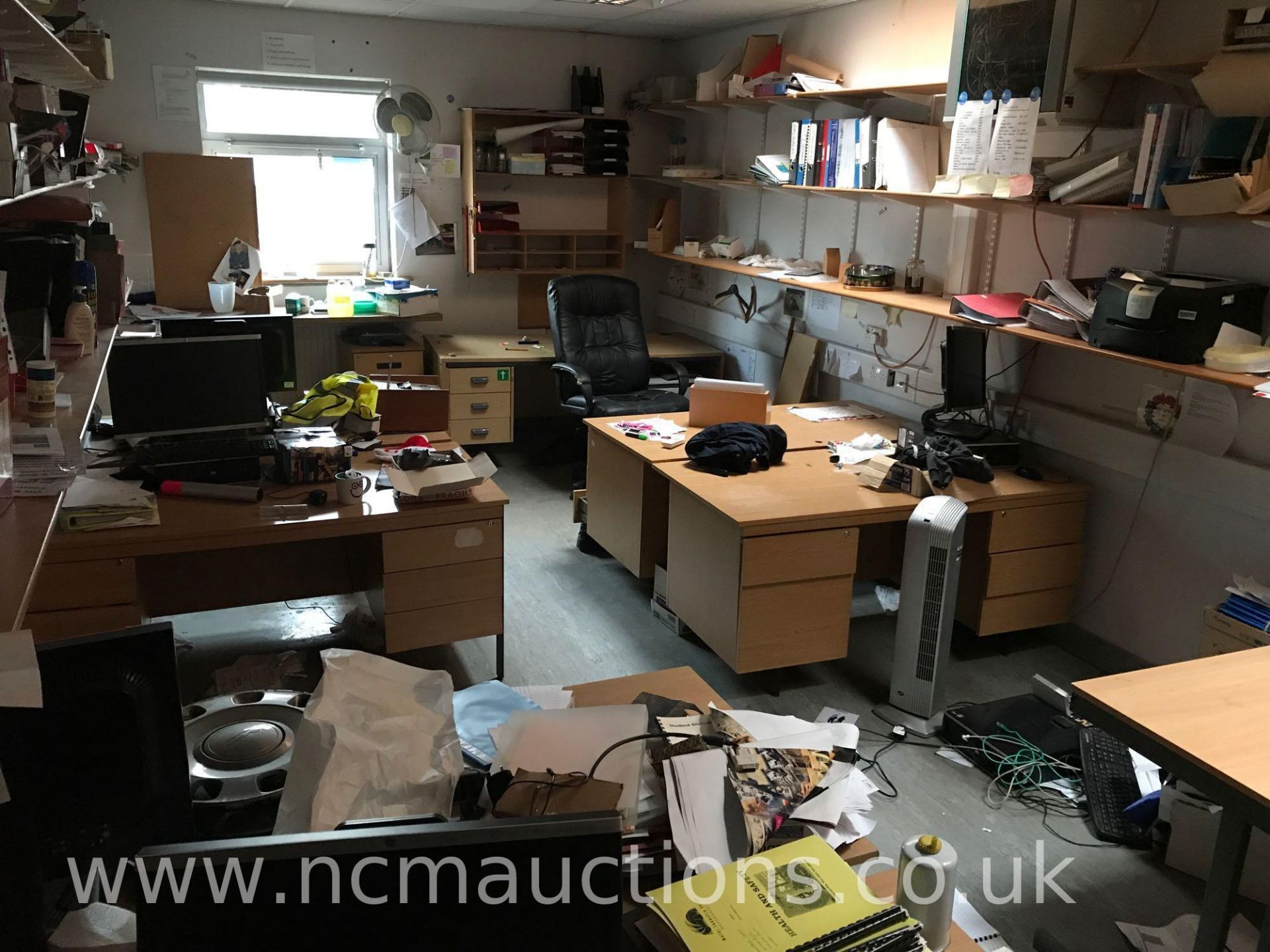 Loose and Removable contents of 3 x offices - Image 2 of 8