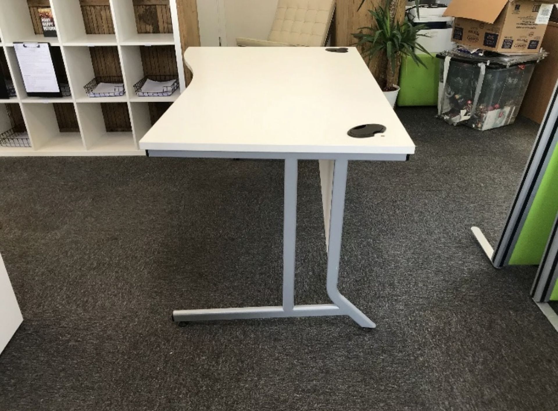 Large Modern White Left Hand Ergonomic Corner Desk - Image 3 of 7