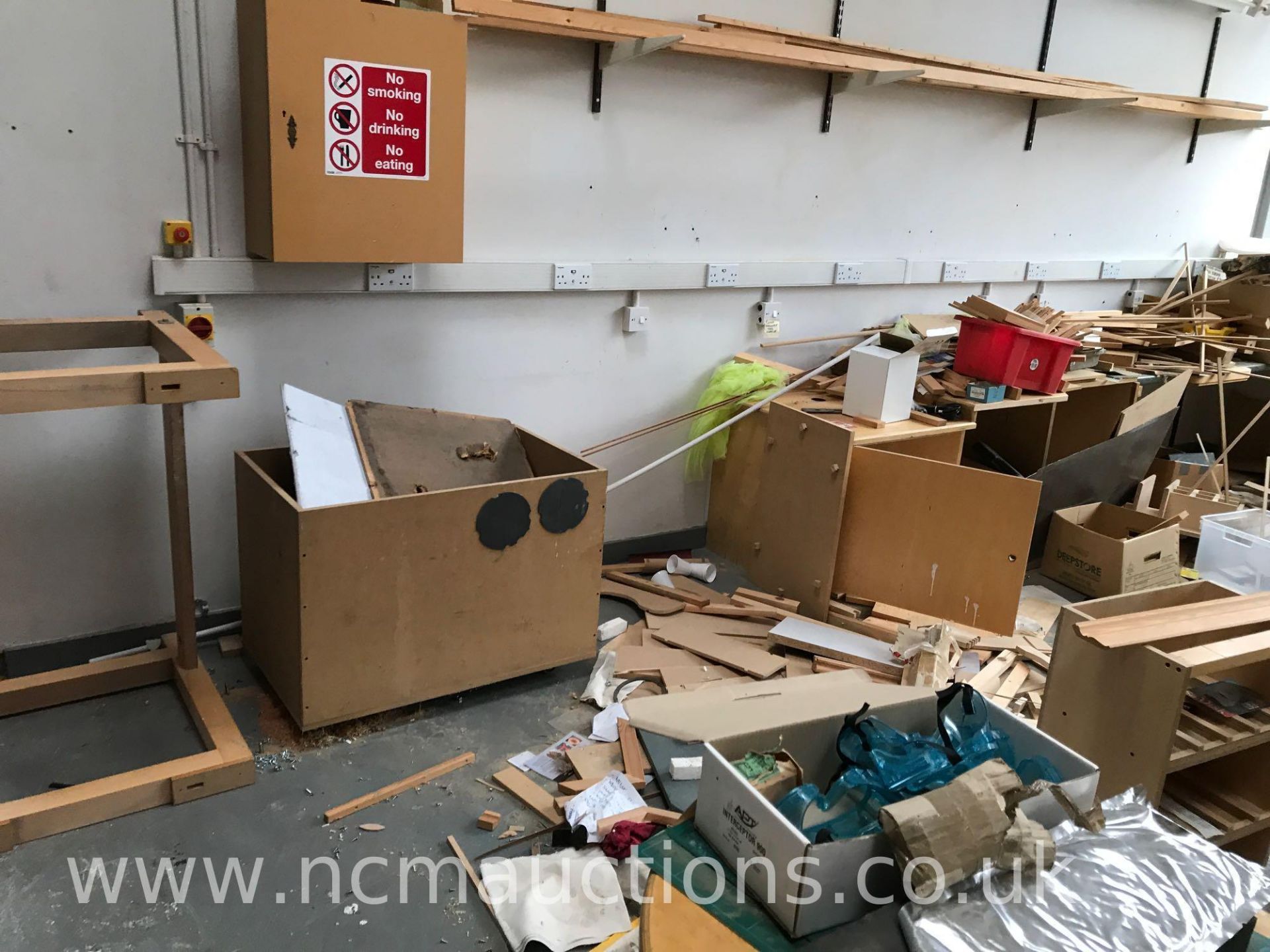 Loose and removable contents of woodworking department - Image 9 of 15