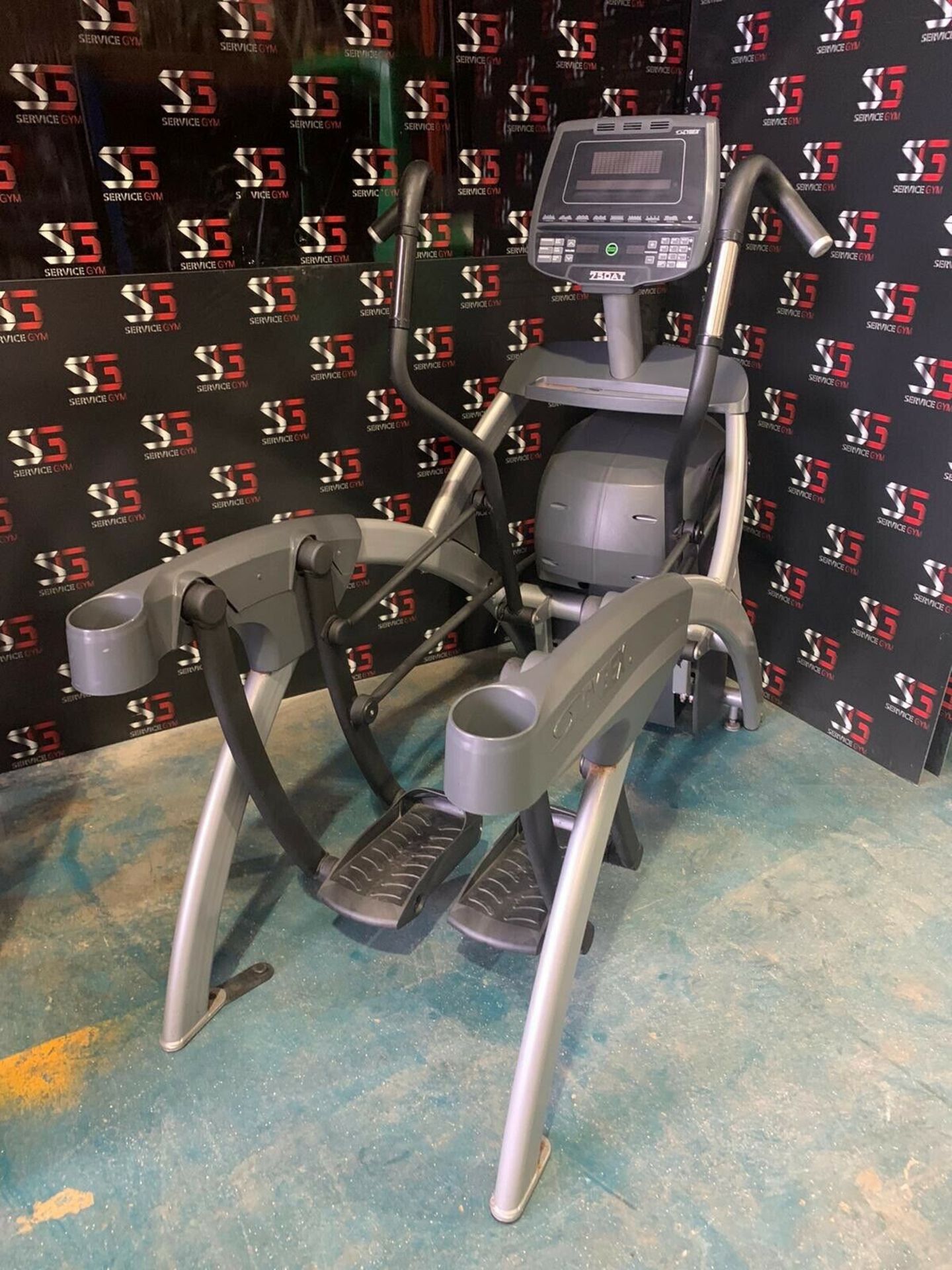 Cybex ARC Trainer 750AT