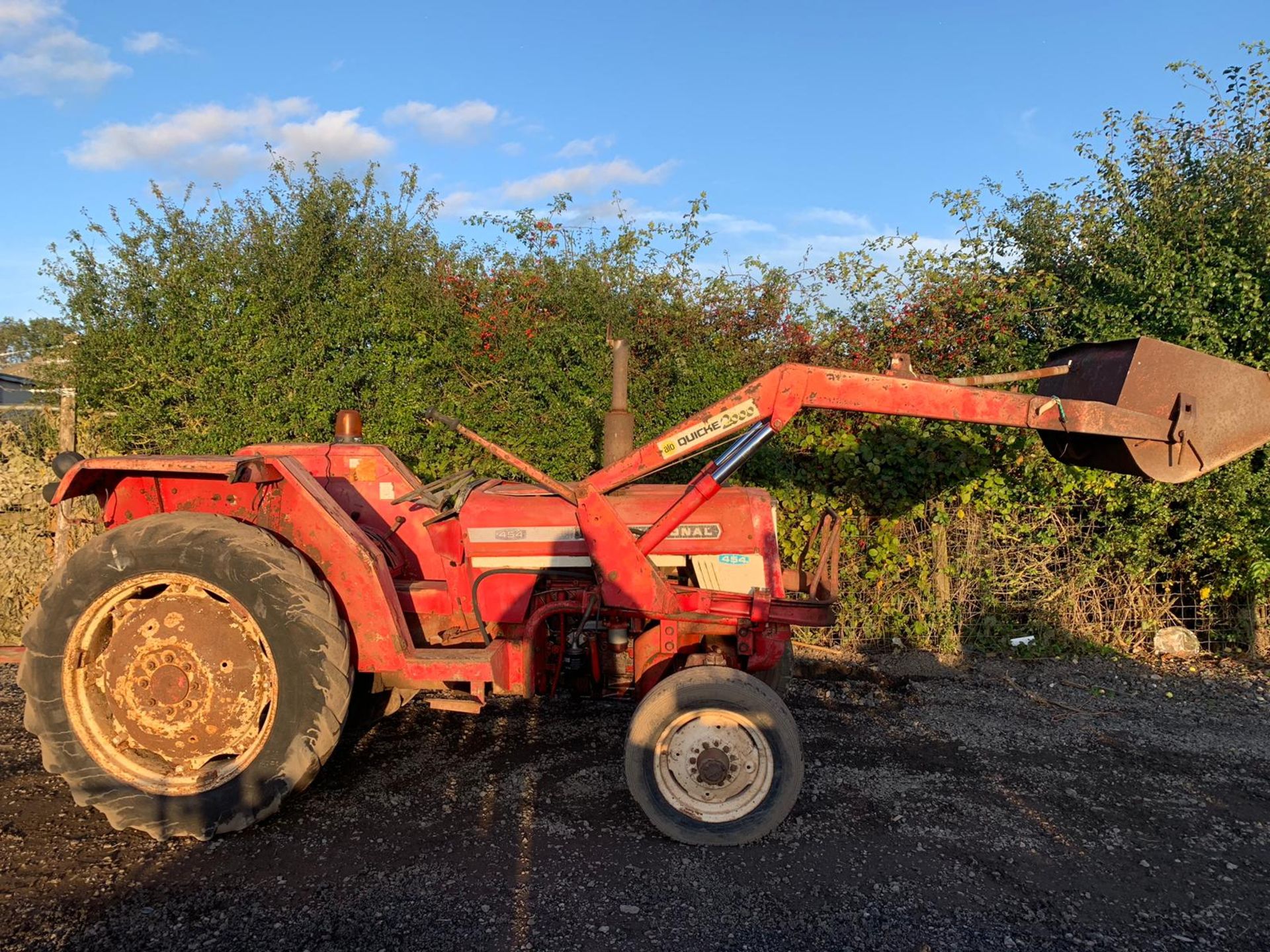 International 454 Loader Tractor - Image 8 of 10