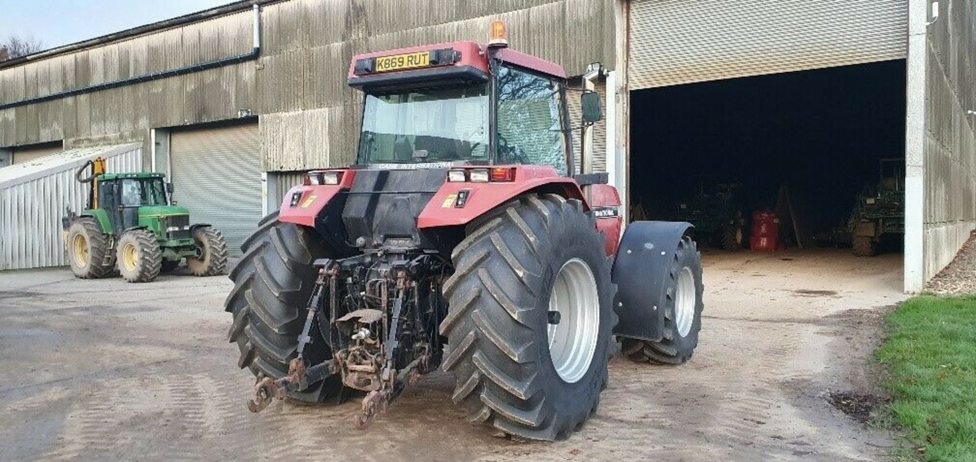 Case Magnum 7140 Tractor - Image 2 of 12