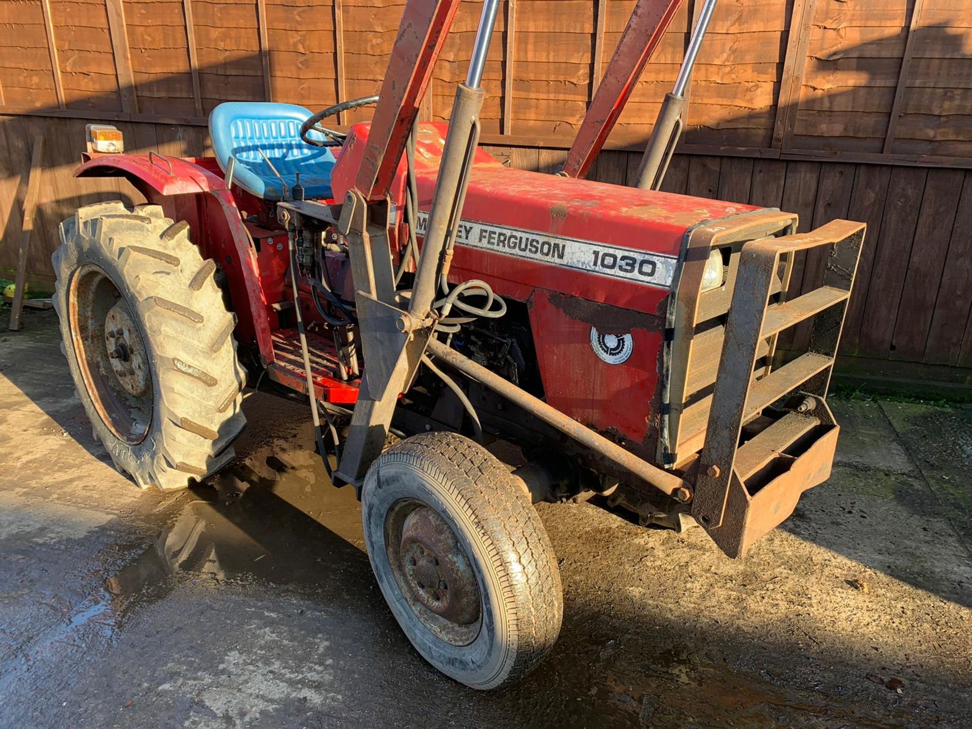 Massey Ferguson 1030 Loader Tractor - Image 7 of 12